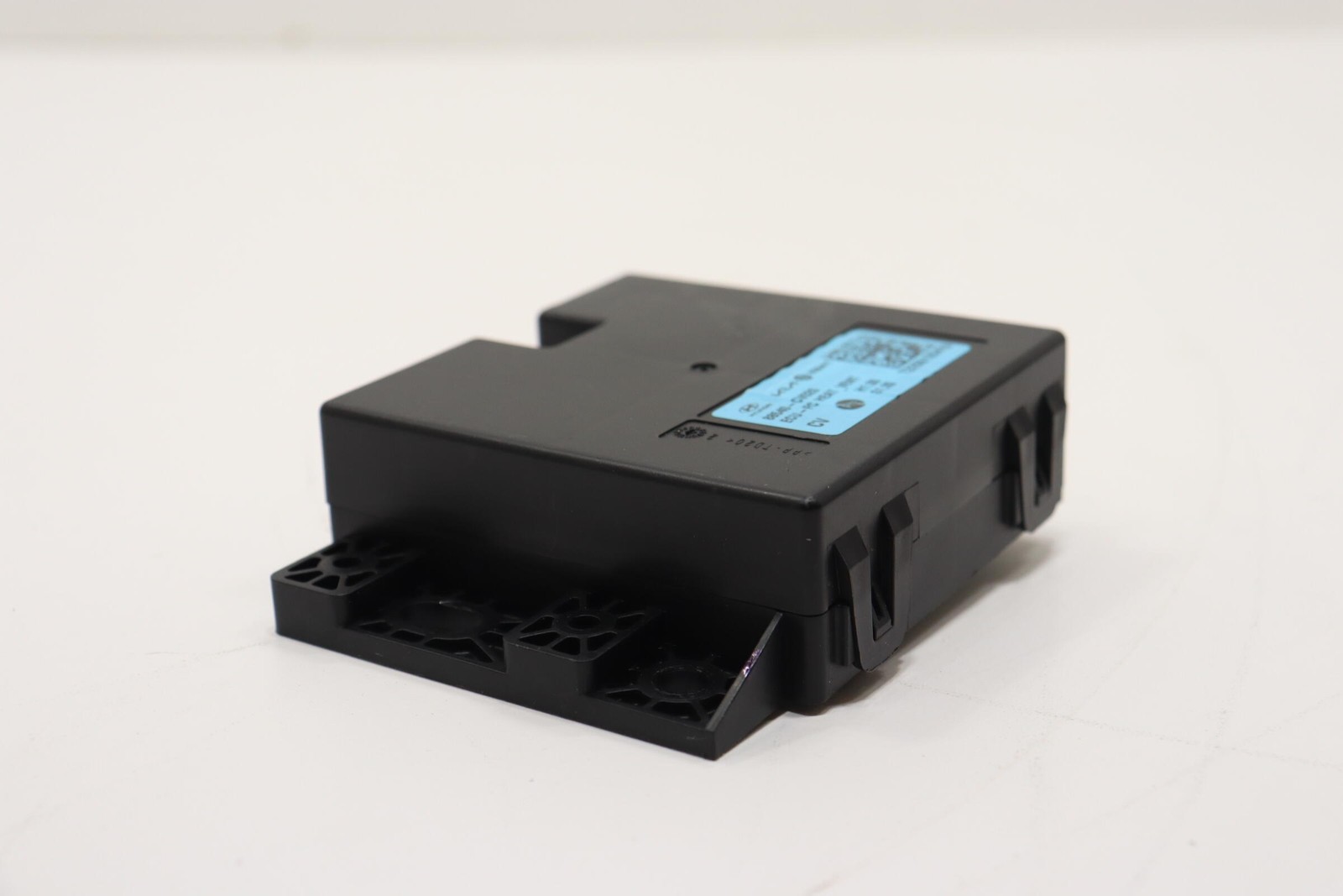 2022 -2024 KIA EV6 FRONT RIGHT PASSENGER SIDE SEAT CONTROL MODULE OEM 88540CV020