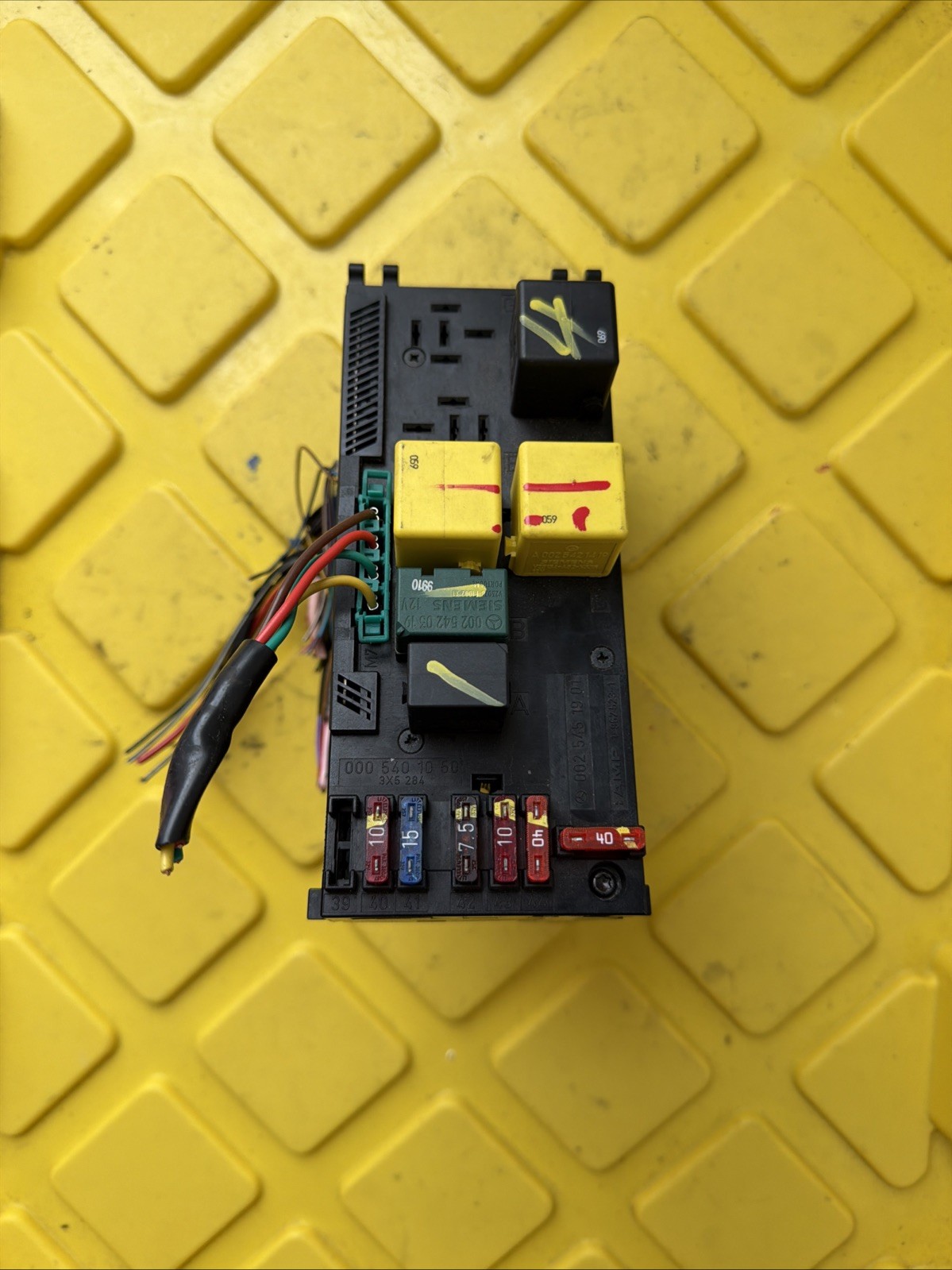 98-03 Mercedes W208 CLK320 E320 Front SAM Fuse Box Control Module 0195455632 OEM