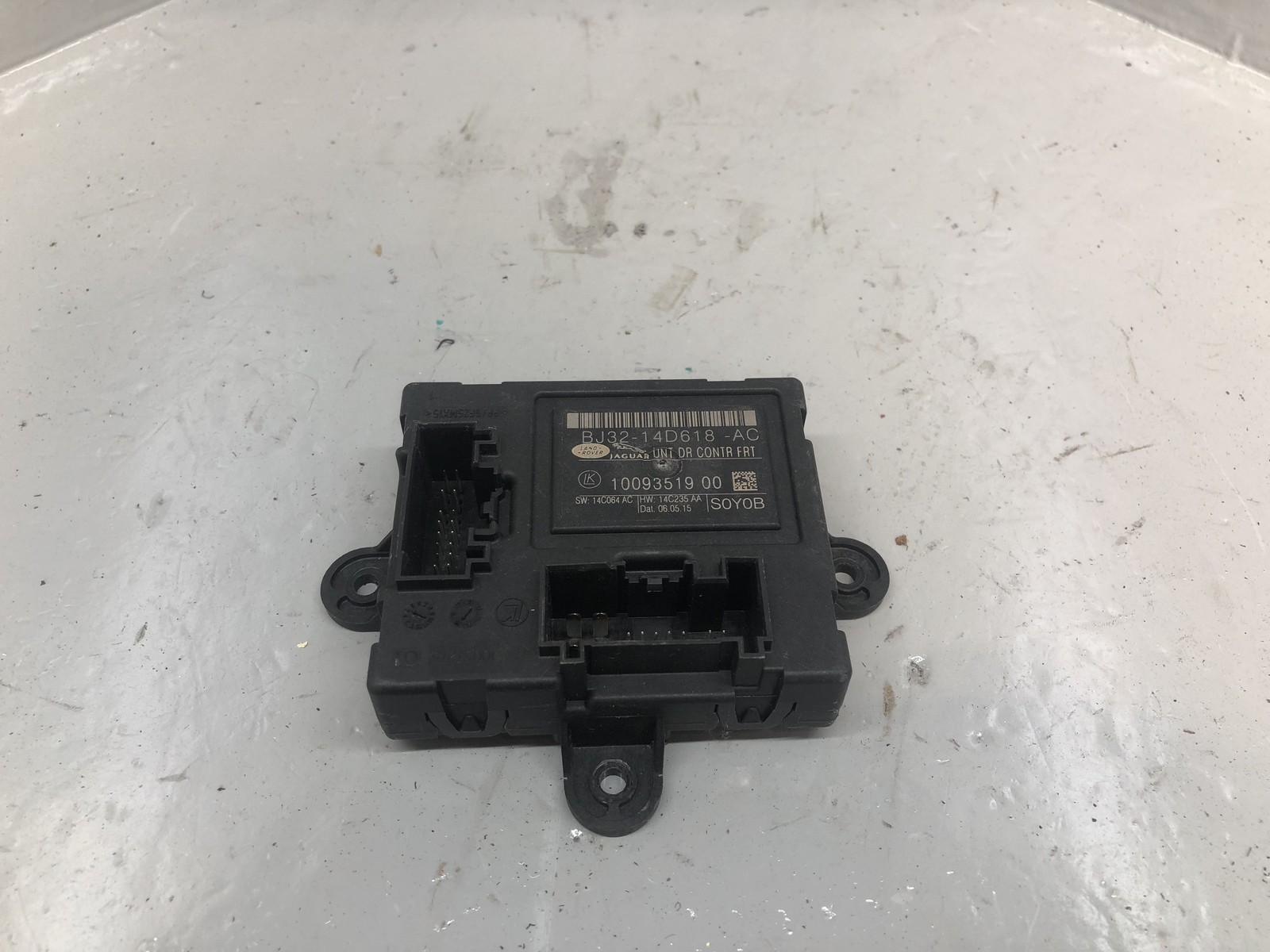 Discovery 4 Control Module ECU Off Side Front BJ32 14D618 AC Land Rover