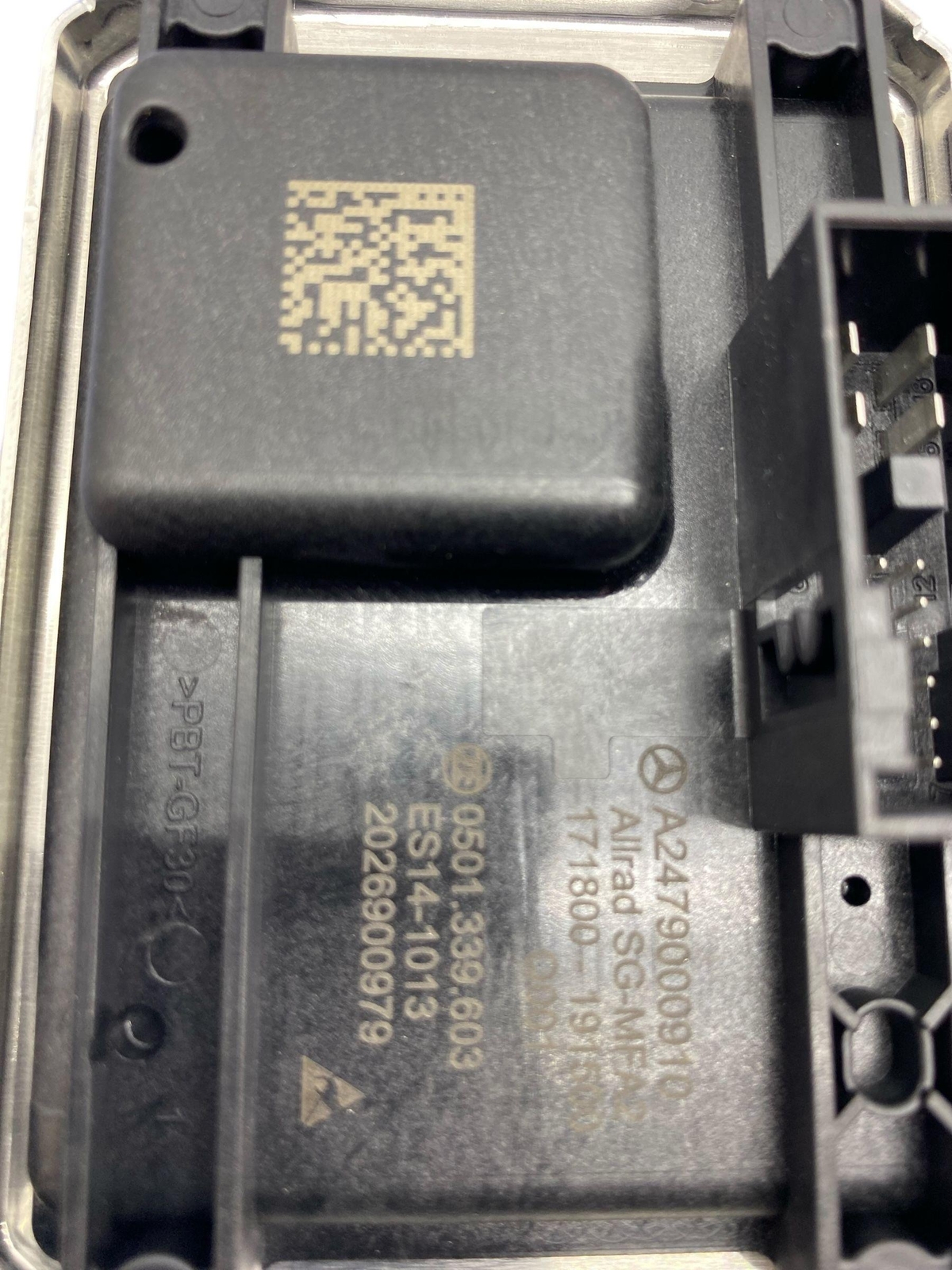 2020 – 2024 MERCEDES GLB250 X247 OEM LEFT REAR AWD CONTROL MODULE UNIT