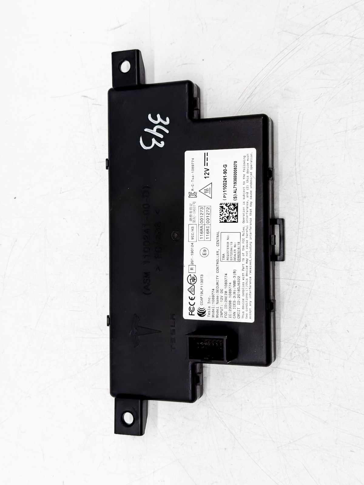 2020 Tesla Model 3 Central Controller Module ECU OEM 1100241-90-G