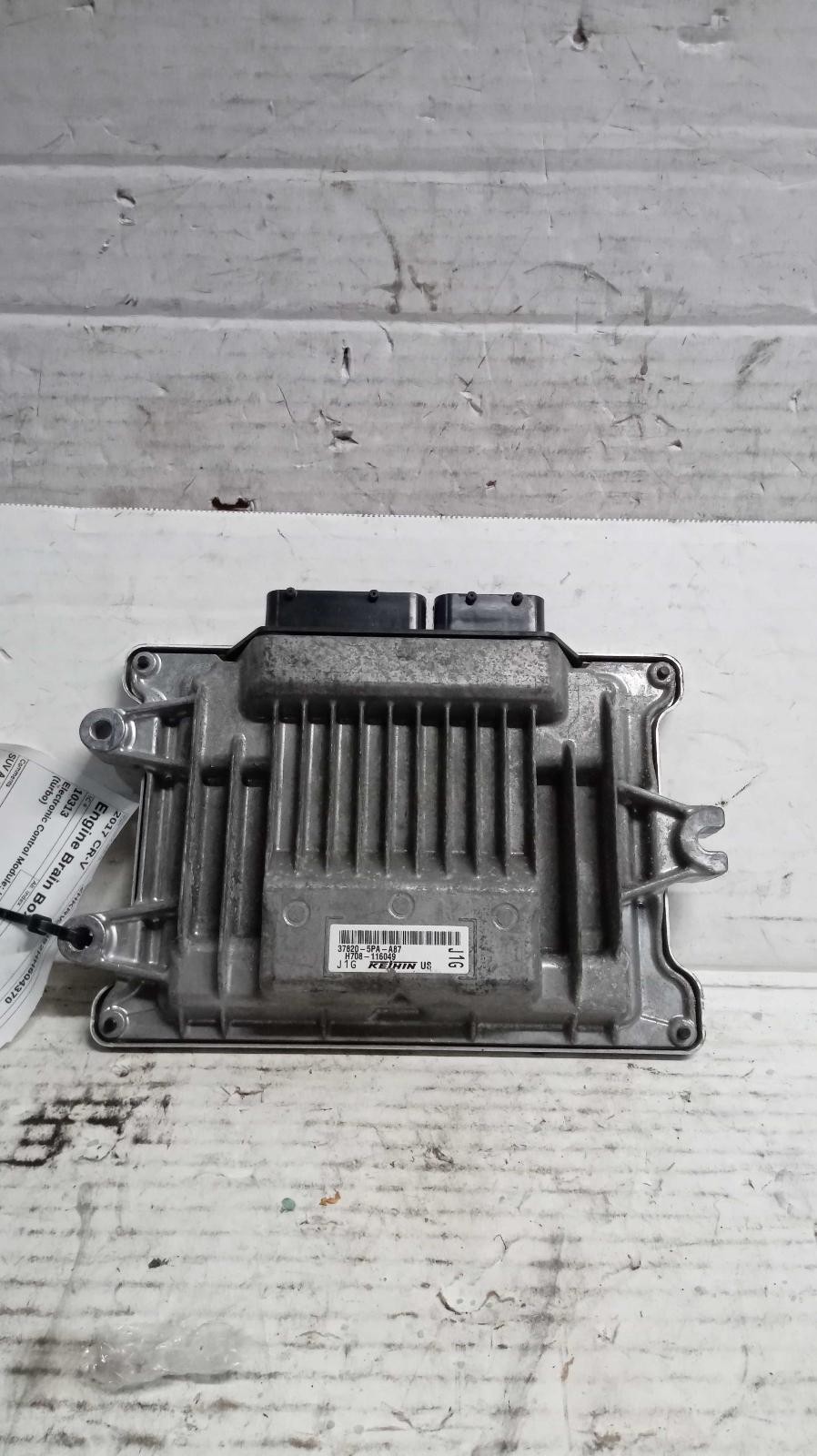 Used Engine Control Module (ECM) fits: 2017 Honda Cr-v Electronic Control Module