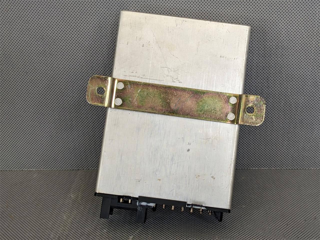 OEM 1988-93 Mercedes W124 300ECruise Control Amplifier 14 Pin Module 0055450532