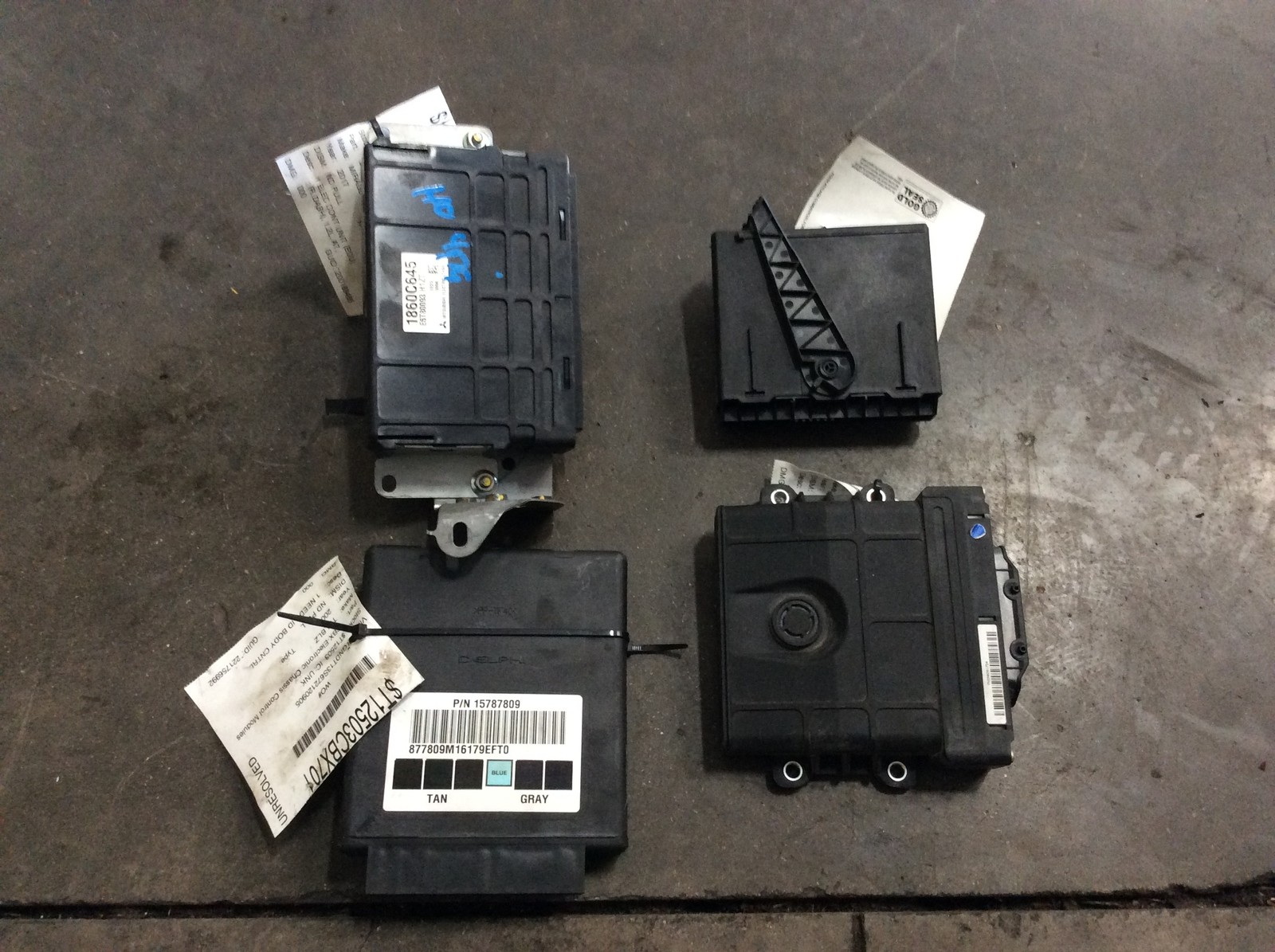 2018 GMC Yukon XL 1500 Body Control Module BCM OEM
