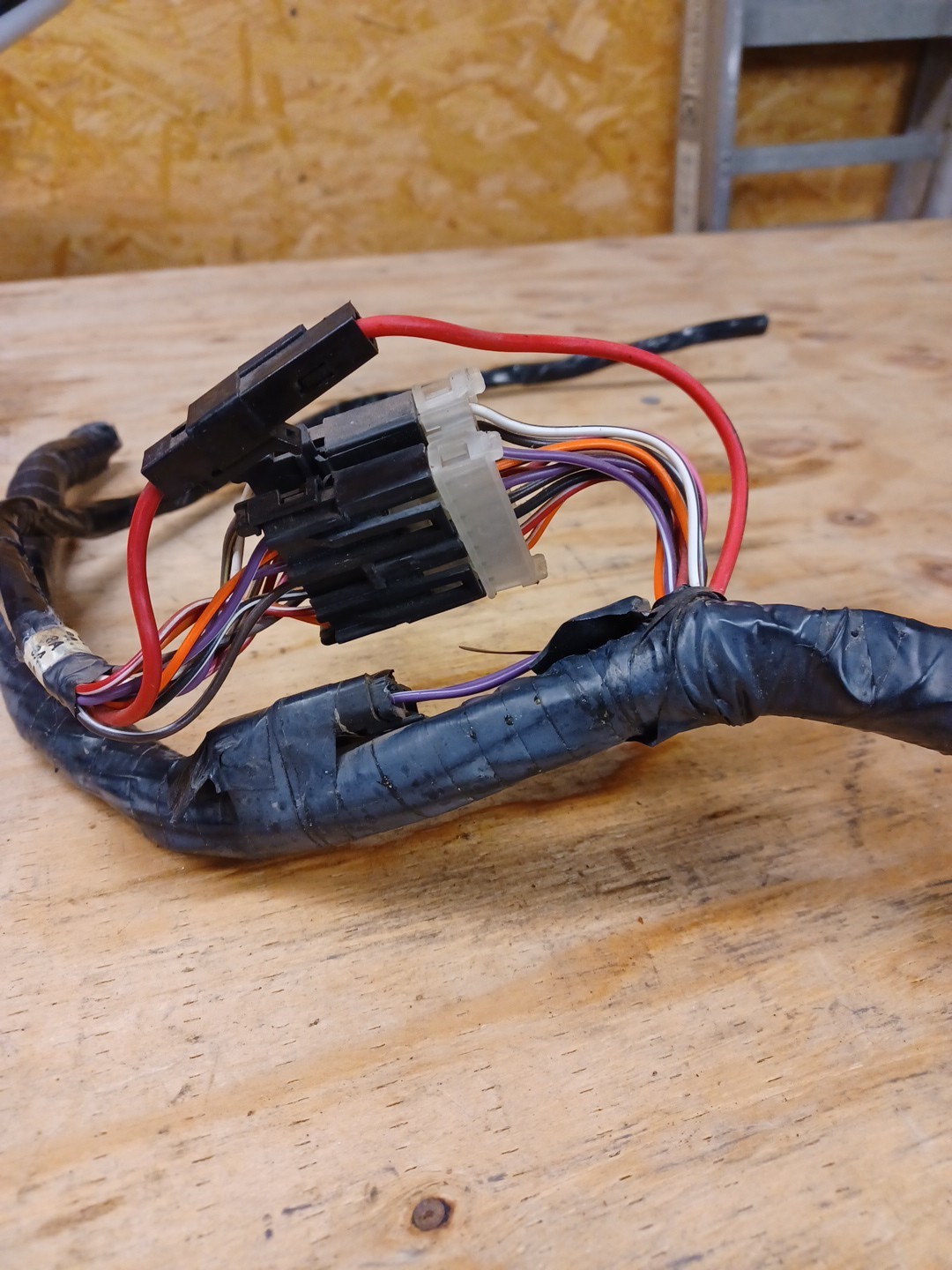 1987-1992 Chevrolet C1500 Truck V8 5.7L 350 4×2 ECM Plugs & Extras Wire Harness
