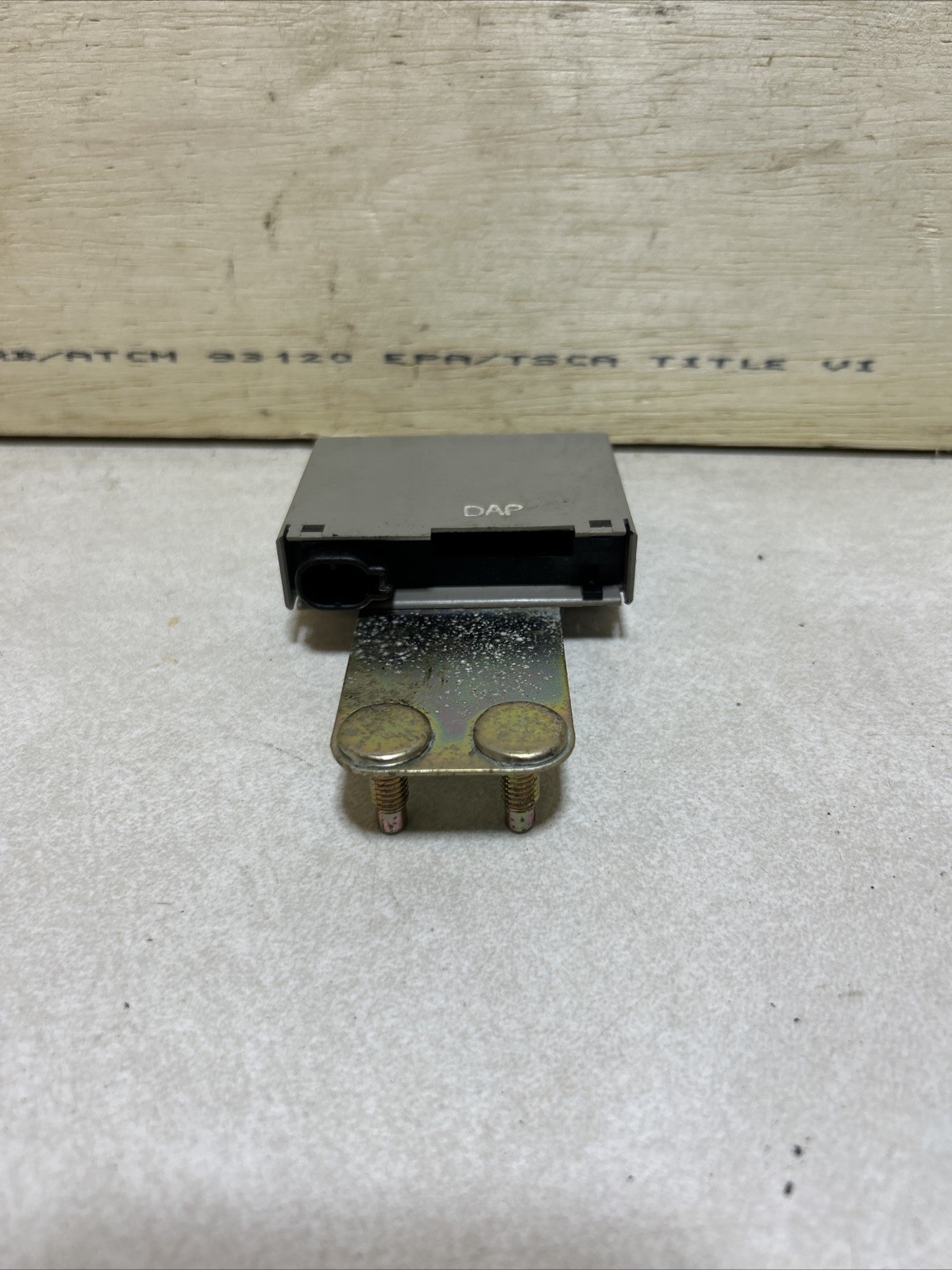 2006-07 INFINITI FX45 FX35 FRONT LEFT DOOR SENSOR MONITOR MODULE OEM
