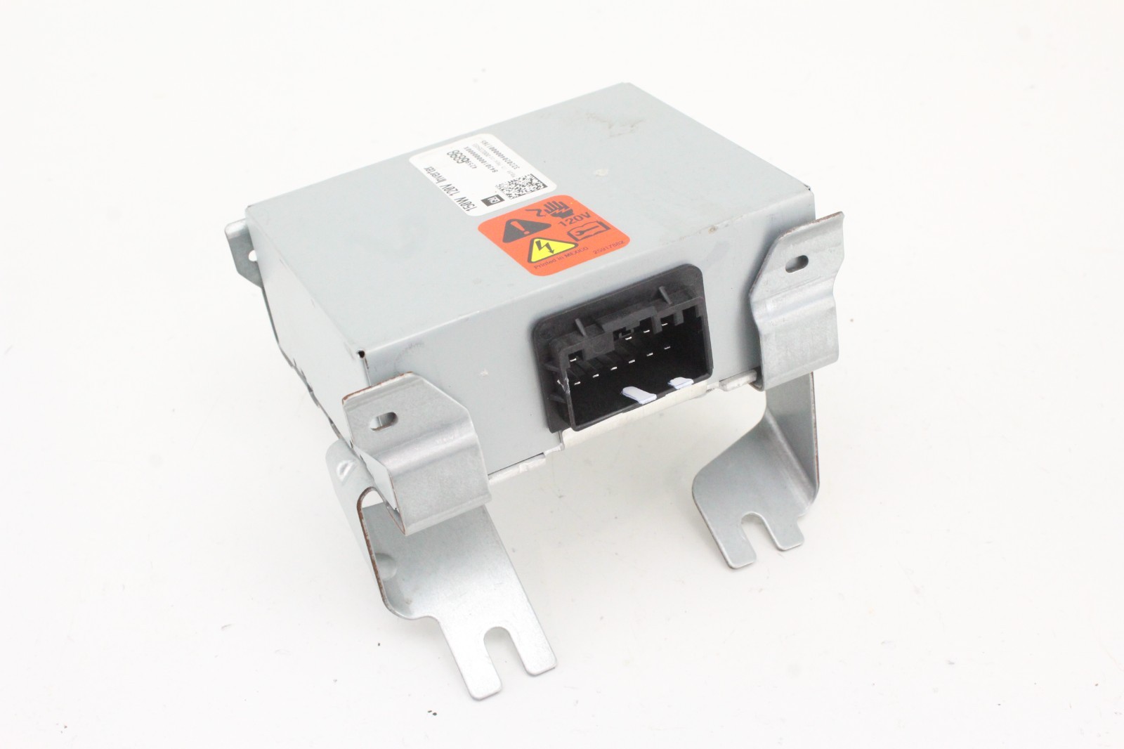 15-22 Chevrolet Trax AC & DC Power Control Module Unit Silver OEM 42596898