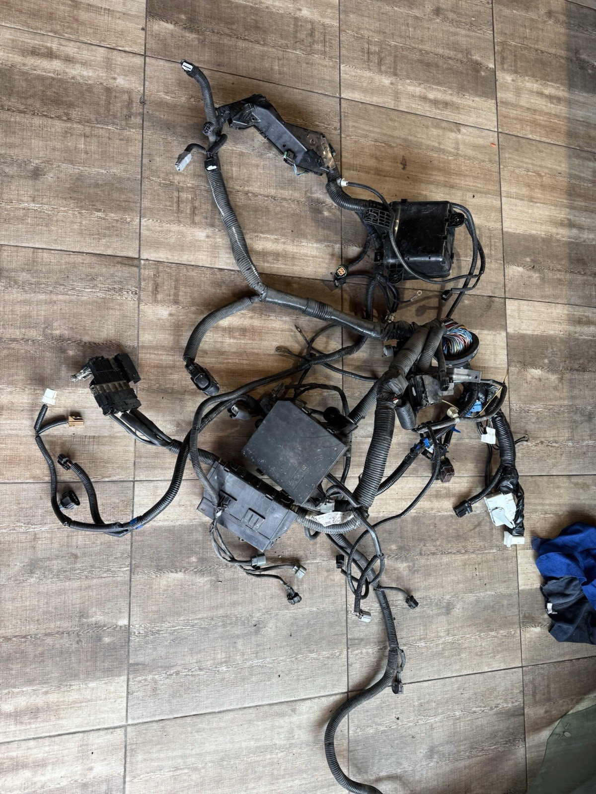 Nissan Leaf Car Wiring Harness 240123nb1a OEM 2012 Warranty 60 days