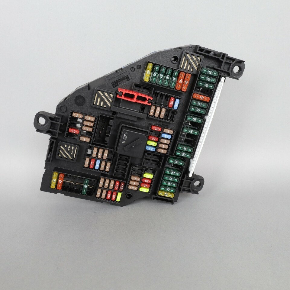 2011 BMW 535i Fuse Relay Box Rear OEM