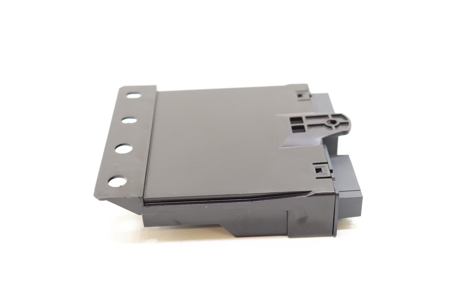 2016 – 2025 VOLVO XC90 REAR POWER LIFTGATE CONTROL MODULE UNIT OEM 32214766