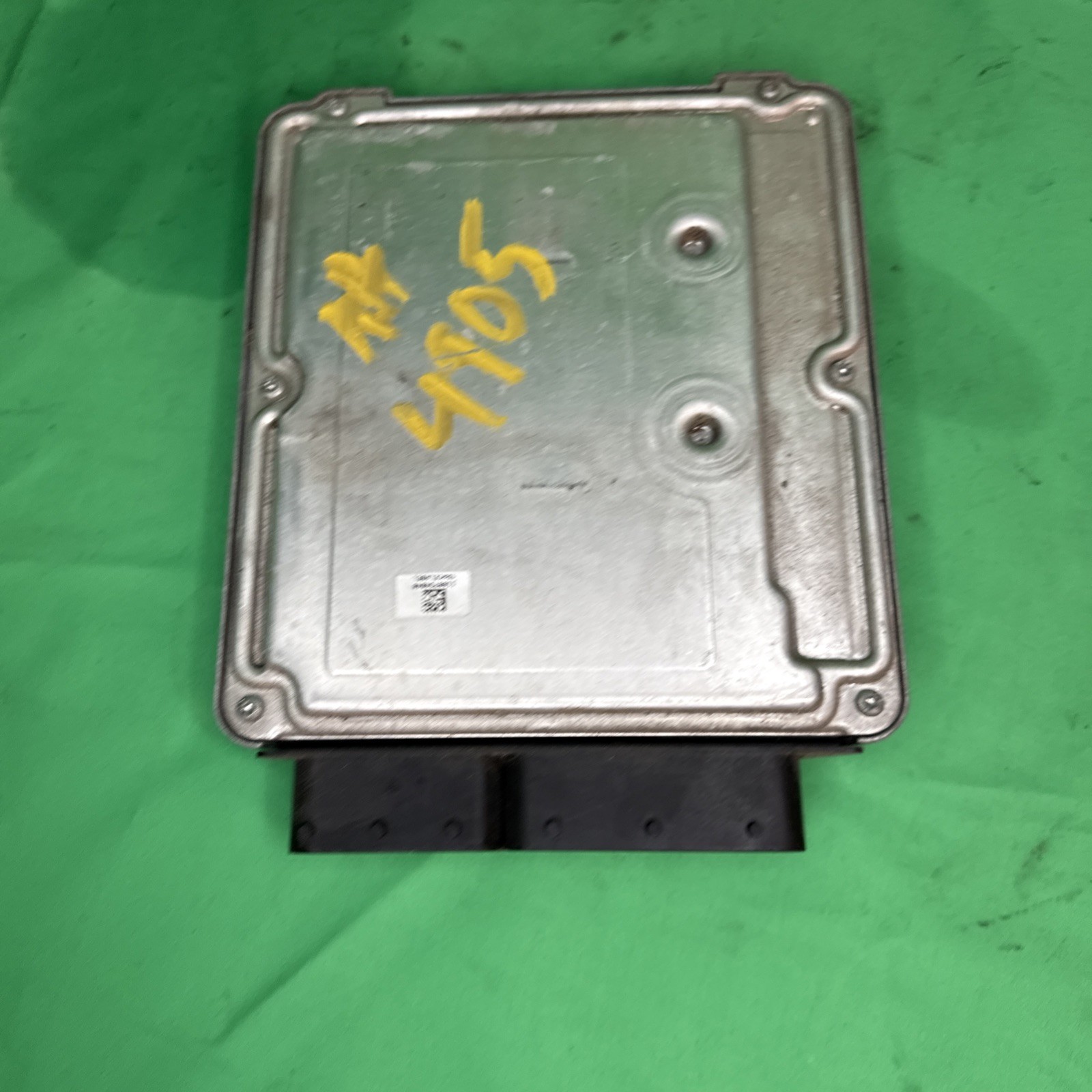 2010-11 GM Traverse Camaro Acadia ECM Engine Computer Module ECU 12635019 AAH6