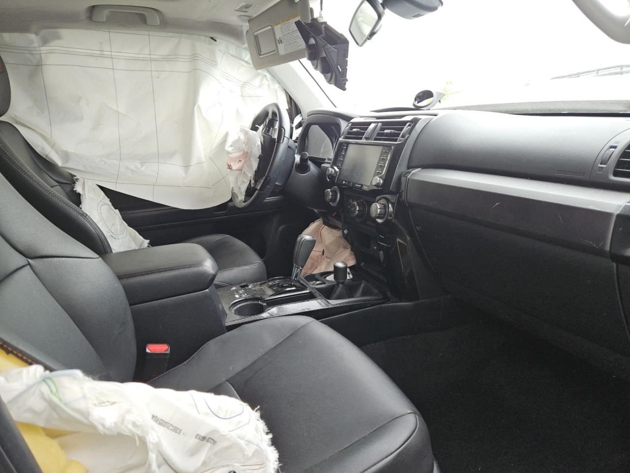 Chassis ECM Network Gateway Right Hand Dash Fits 20-24 4 RUNNER 32618040