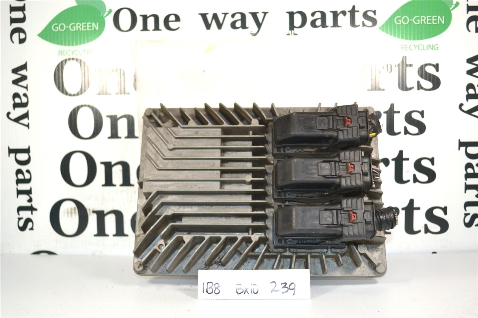 12653998 CHEVY MALIBU 2013-16 Engine Computer Control Unit ECU OEM 1B8 239 B10