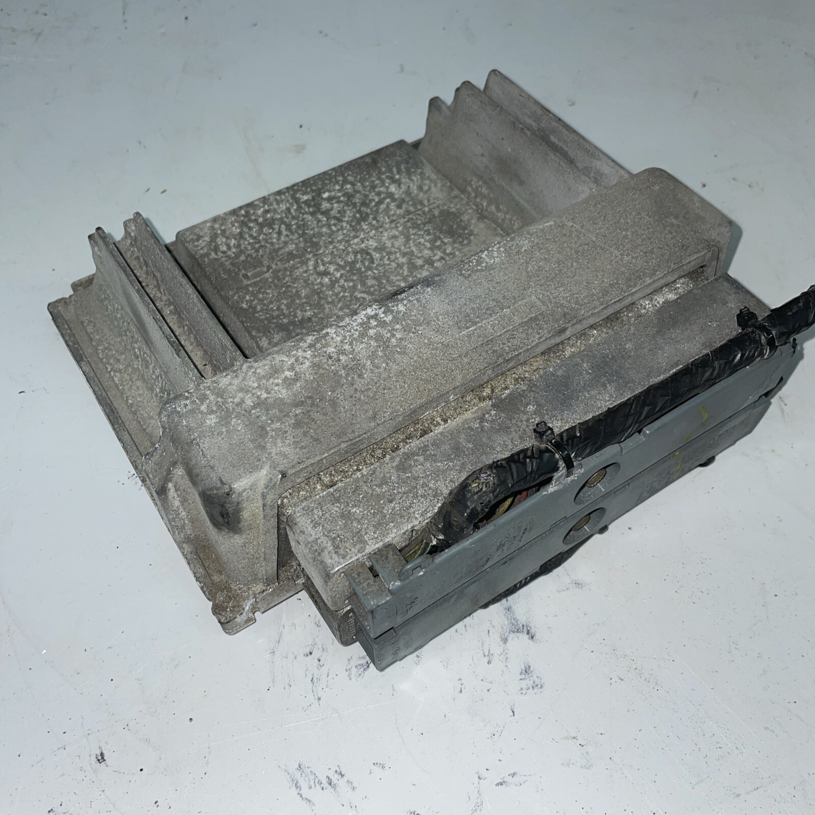 2001 2005 Chevrolet Buick Pontiac Engine Computer ECM ECU 12202600 12209614