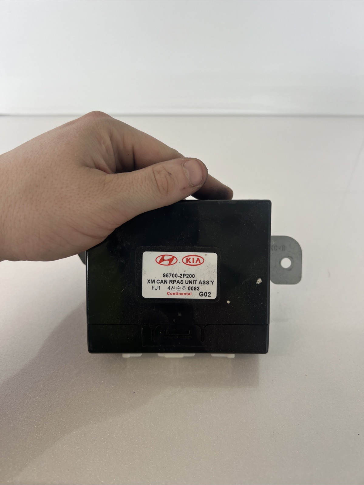 KIA SORENTO PDC PARKING SENSOR CONTROL UNIT ECU 95700-2P200 MK2 2010 – 2014