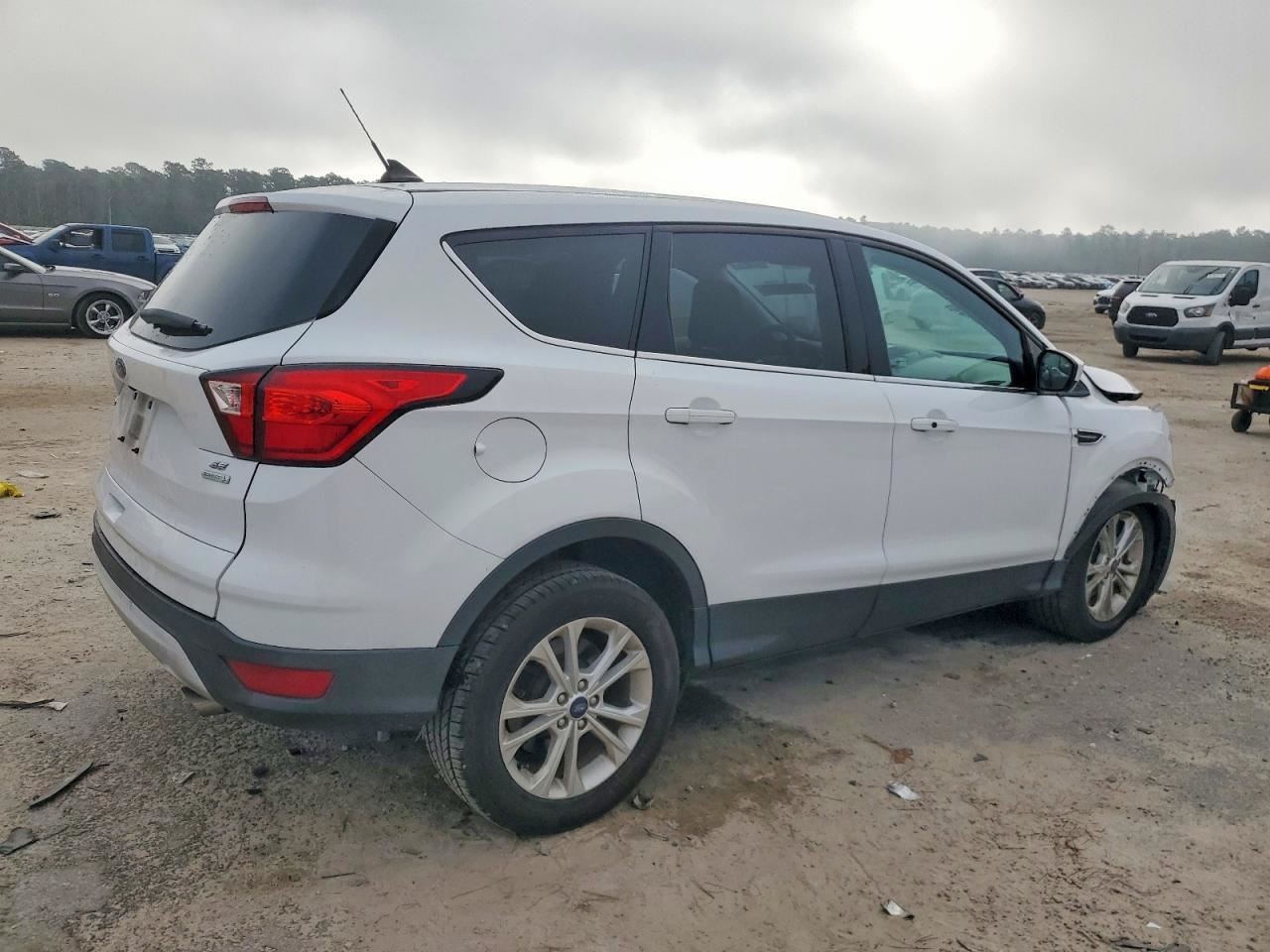 Engine ECM Electronic Control Module 1.5L Fits 17-19 ESCAPE 5040209