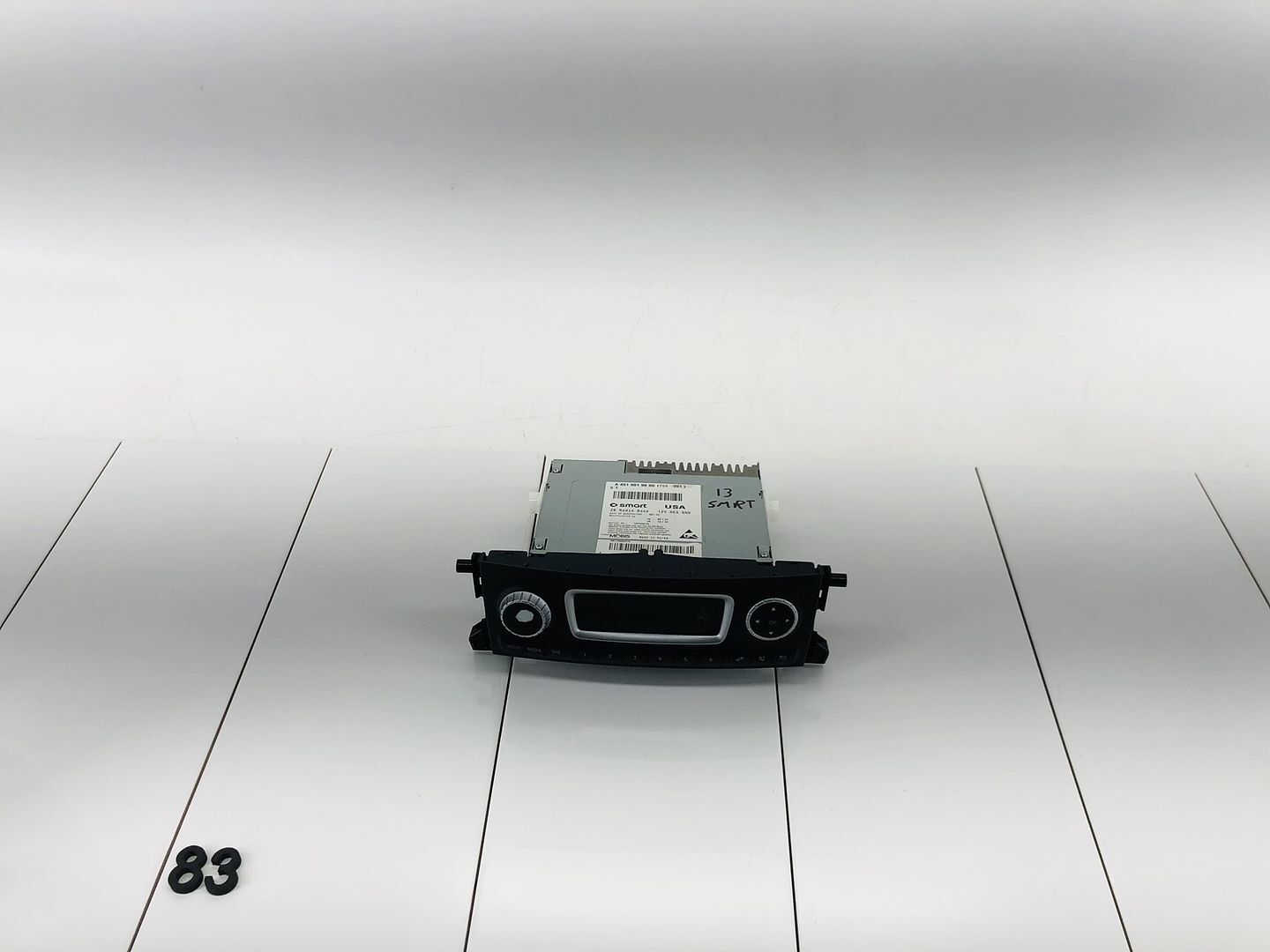 08-16 SMART FORTWO CENTER INSTRUMENT PANEL AM/FM RADIO RECEIVER MODULE OEM