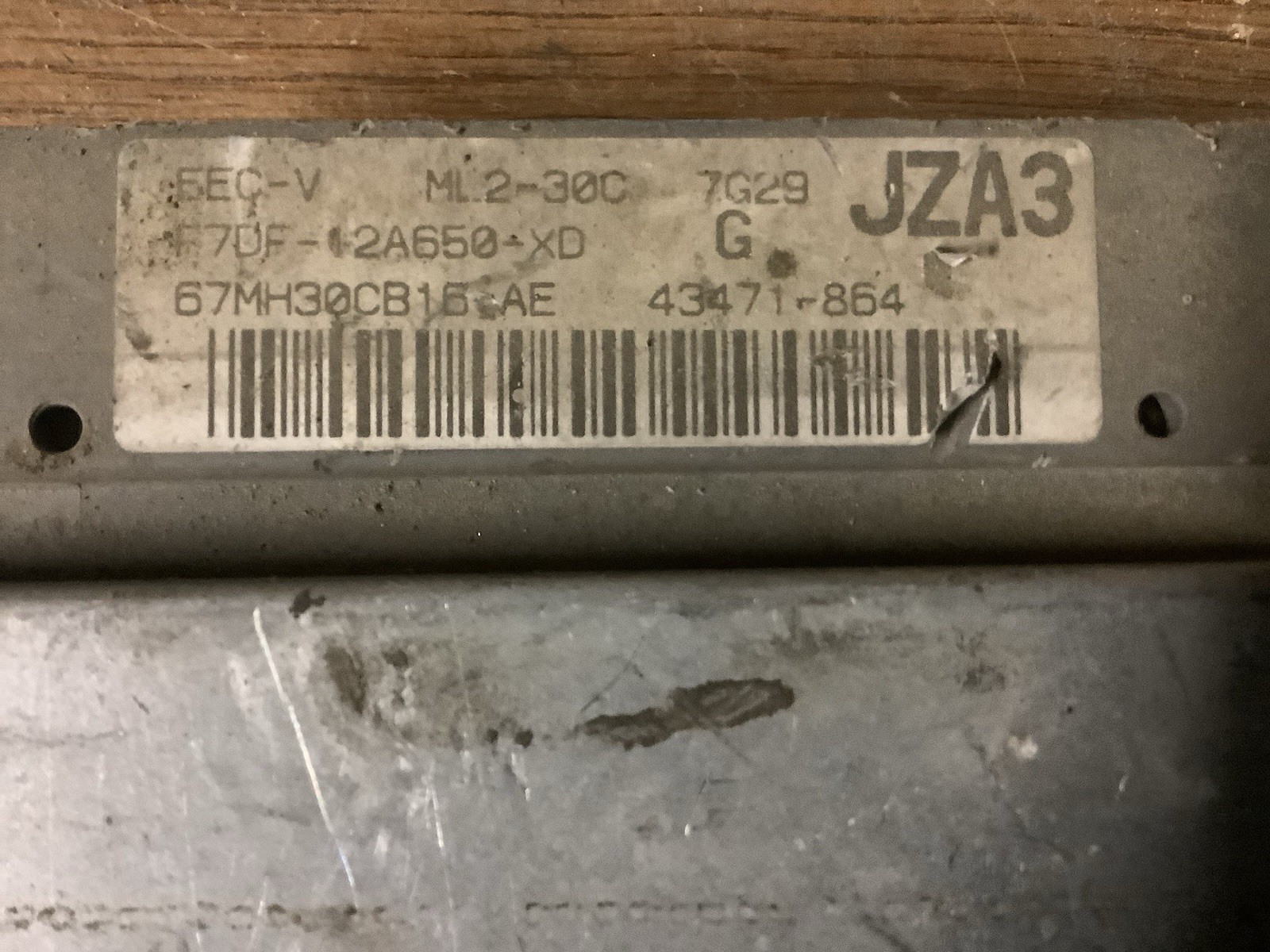 Ford Taurus F7DF-12A650-XD Engine Control Module ((4252))