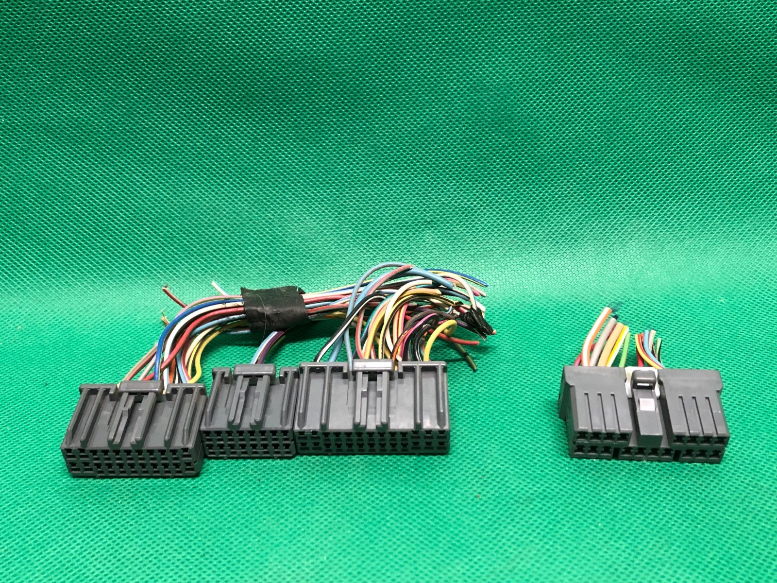 WIRING HARNESS PLUG CONNECTOR 98 FORD Ranger 4X4 GEM F87B-14B205-EC