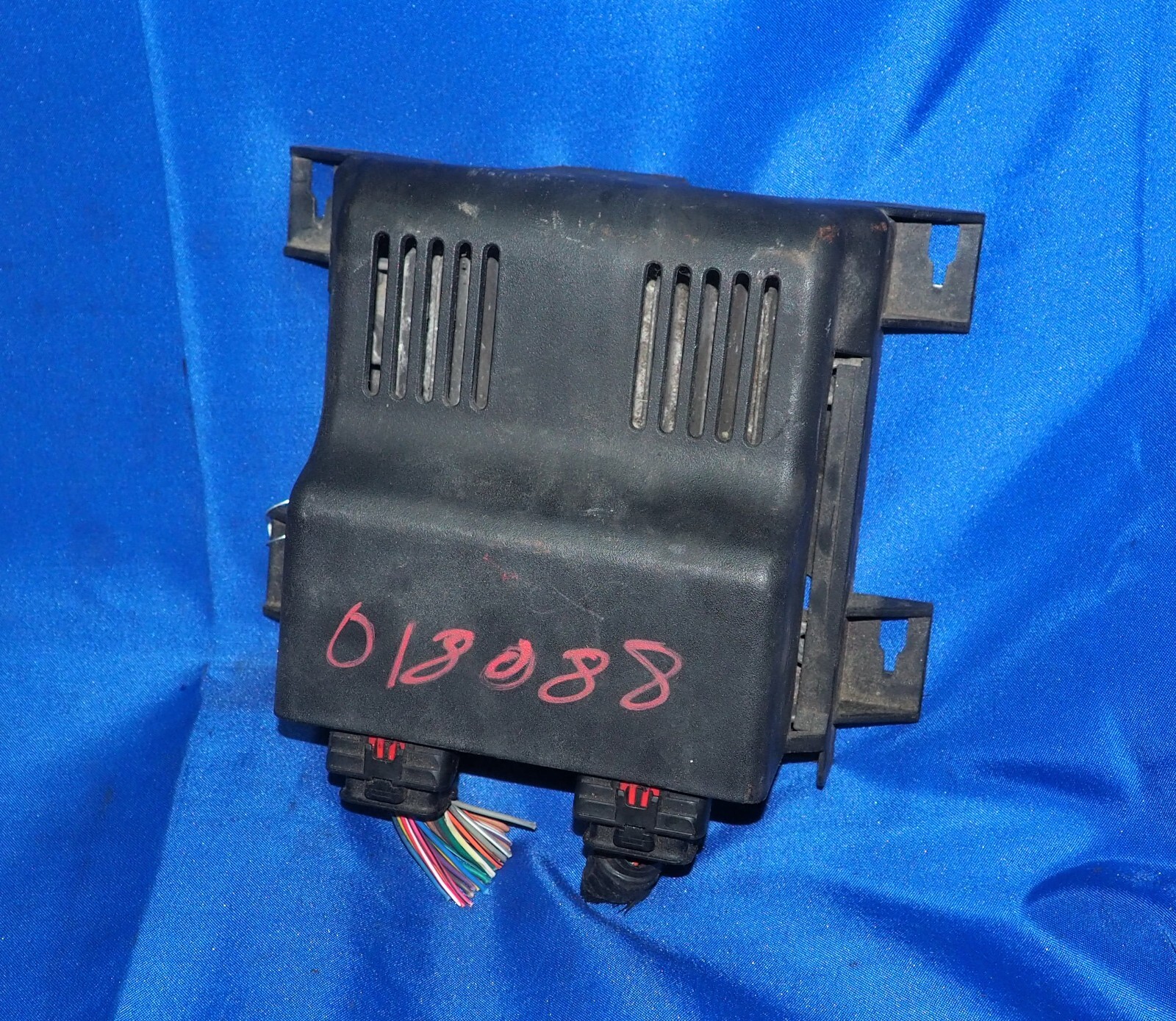 2008 Chevy Cadillac GMC 3.4L 3.5L 3.6L 3.9L 5.3L 6.0L Engine Control Module ECU