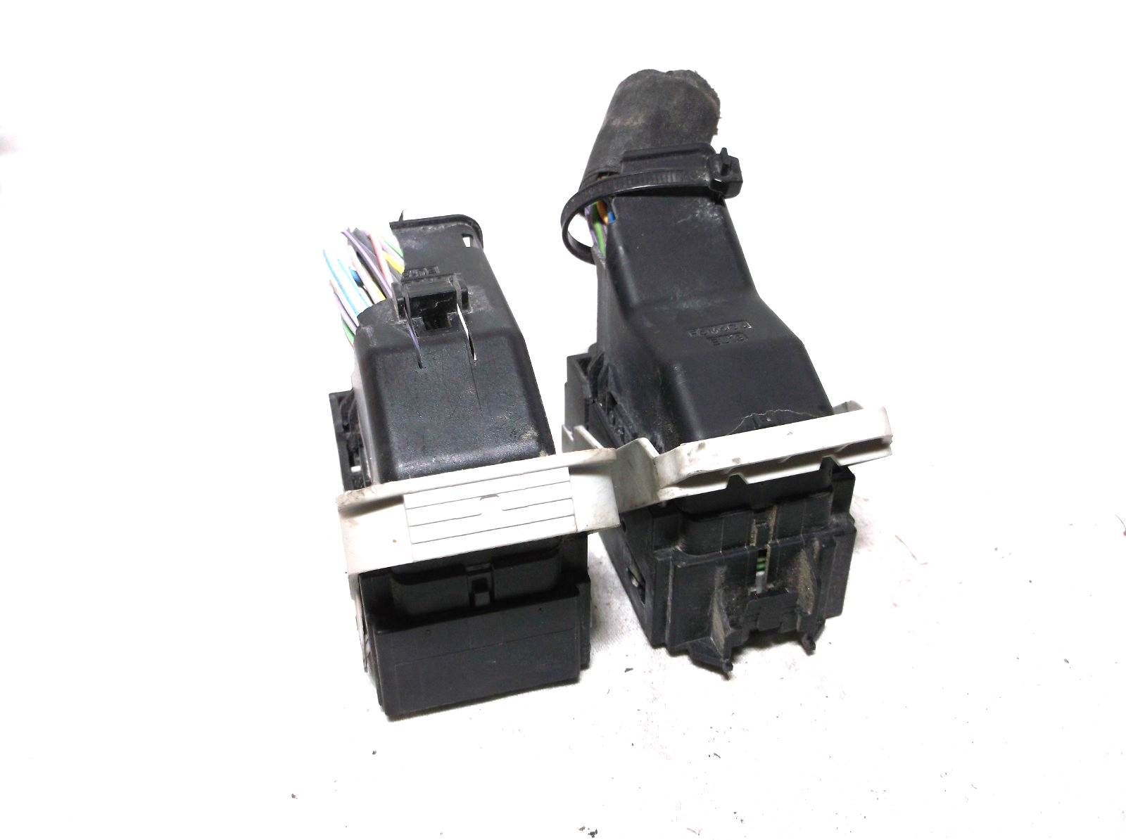 CONNECTORS.PLUGS.PIGTAILS FOR 20-24 FORD EXPLORER 2.3L/ ENGINE COMPUTER.ECU