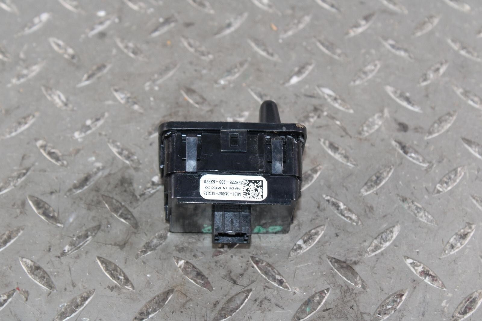 17-23 F350 Black Dashboard Center Dash Towing Trailer Brake Switch Factory OEM