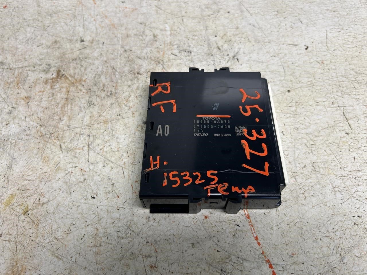 2022 LEXUS GX460 Front Temperature Control Module OEM Part Number 886506A070