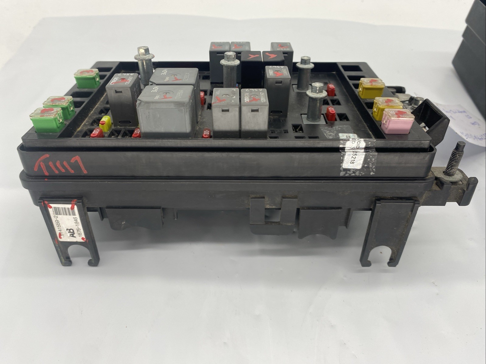05 CHEVY TRAILBLAZER 5.3 V8 RAINIER ENGINE BAY FUSE RELAY BOX 15141559AB OEM