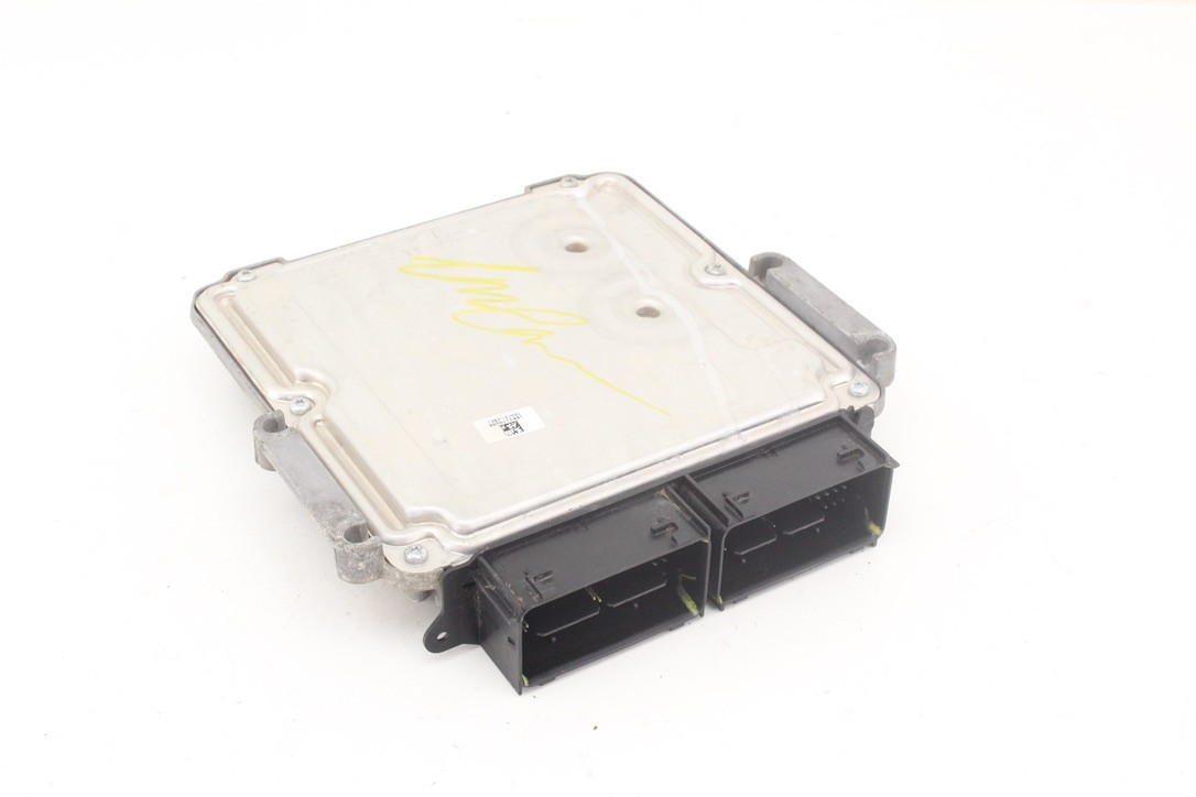 13-16 Ford Escape ECM Engine Computer ECU Module Unit Silver OEM DJ5A-12A650-ABB