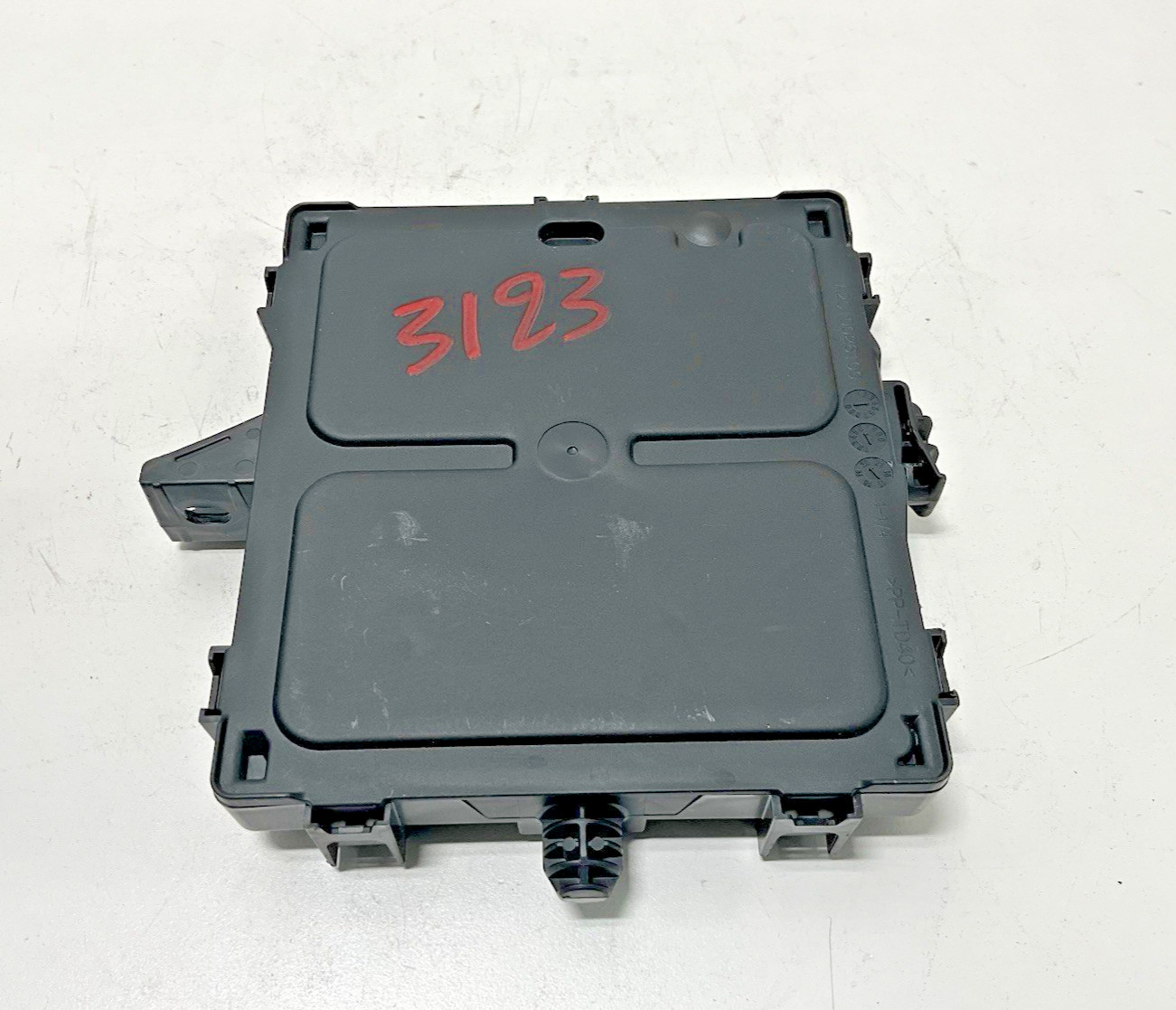2021 Nissan Rogue Body Control Module 284B26RA3A OEM