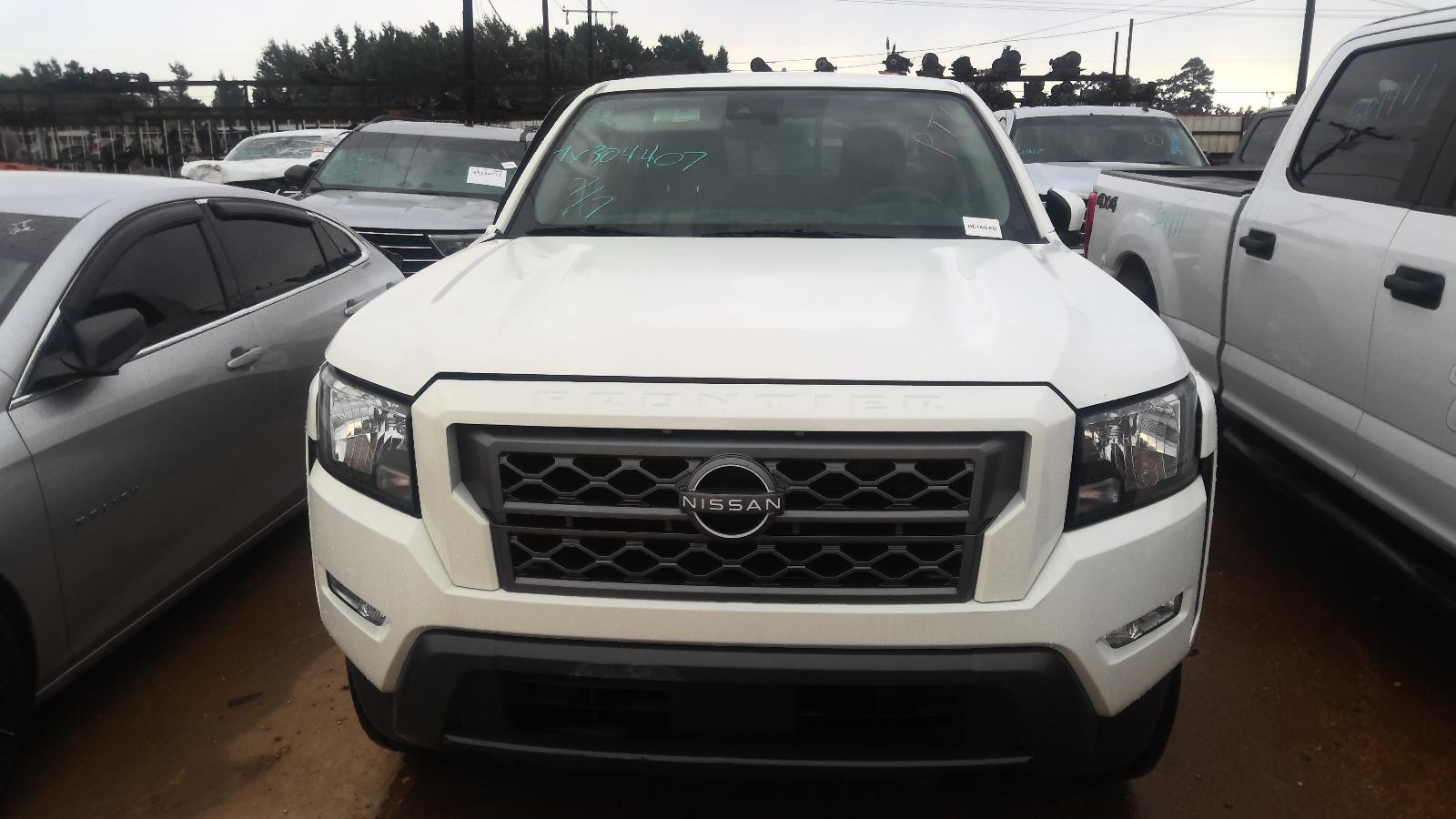 Used Body Control Module fits: 2022 Nissan Frontier Body Control BCM engine comp