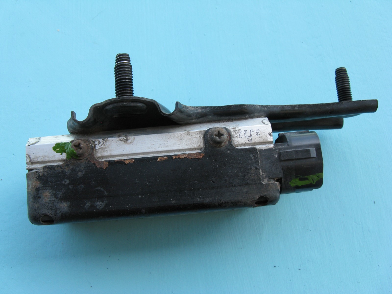 07 08 09 10 11 TOYOTA TUNDRA GAS FUEL TANK PUMP CONTROL MODULE USED 89570-34020