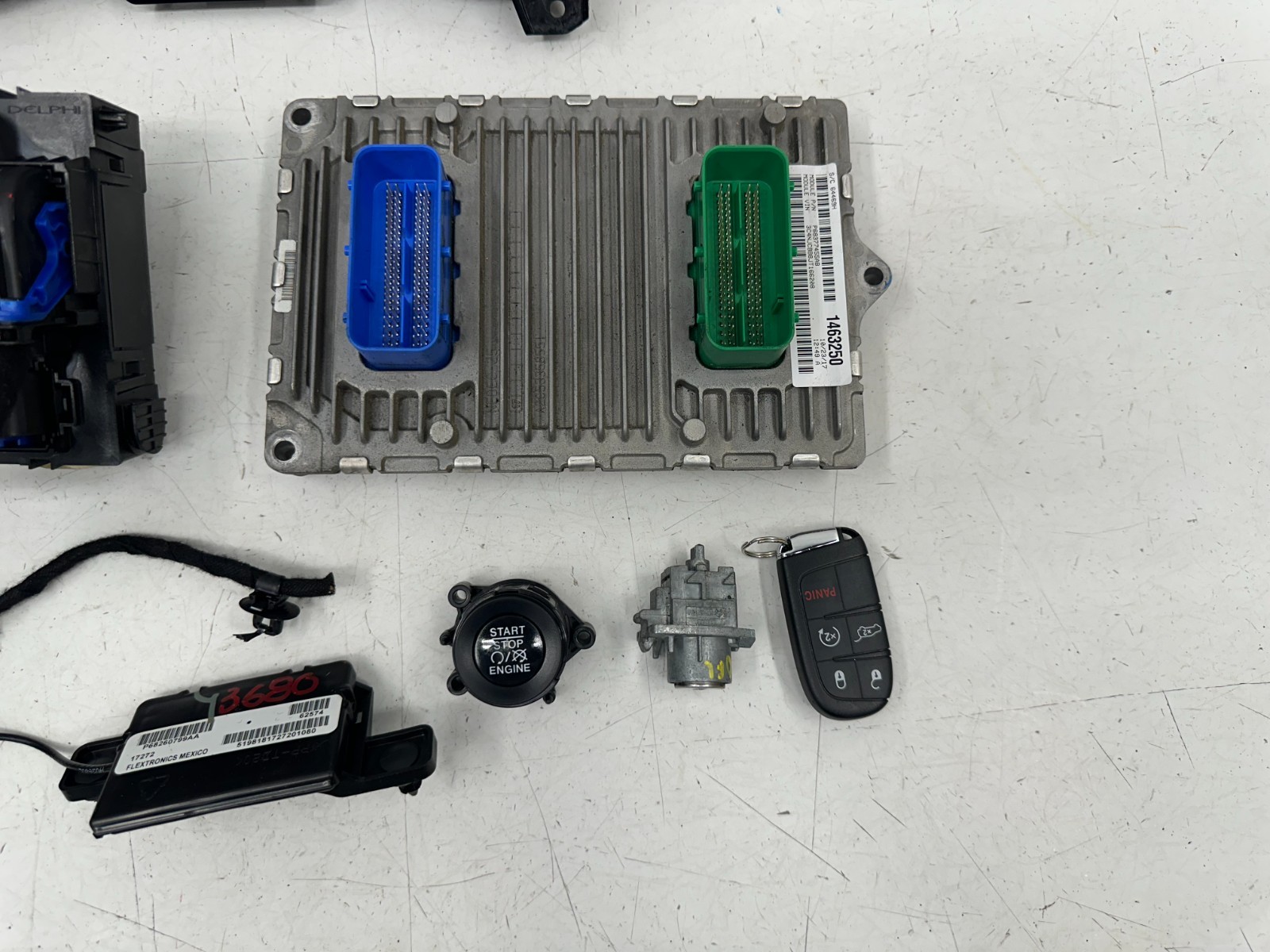 2018 JEEP COMPASS ECU IGNITION COMPUTER KEY SET WITH SPEEDOMETER, OEM LOT3680