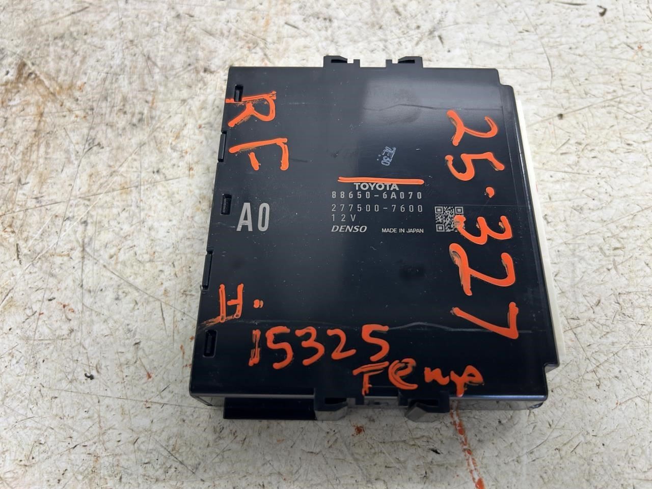 2022 LEXUS GX460 Front Temperature Control Module OEM Part Number 886506A070