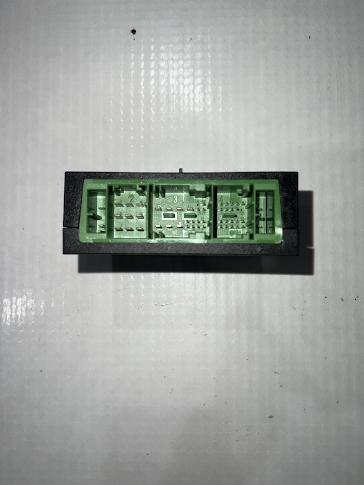 12527510638 IVM Integrated Supply Module BMW 5 6 7Serise E60 E64 E63 E66 E53 X6