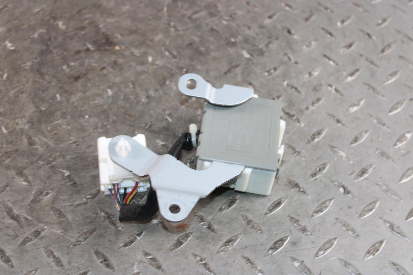 11-21 TUNDRA Transmission Shift Lock Control Module BCU BCM Unit Factory OEM WTY