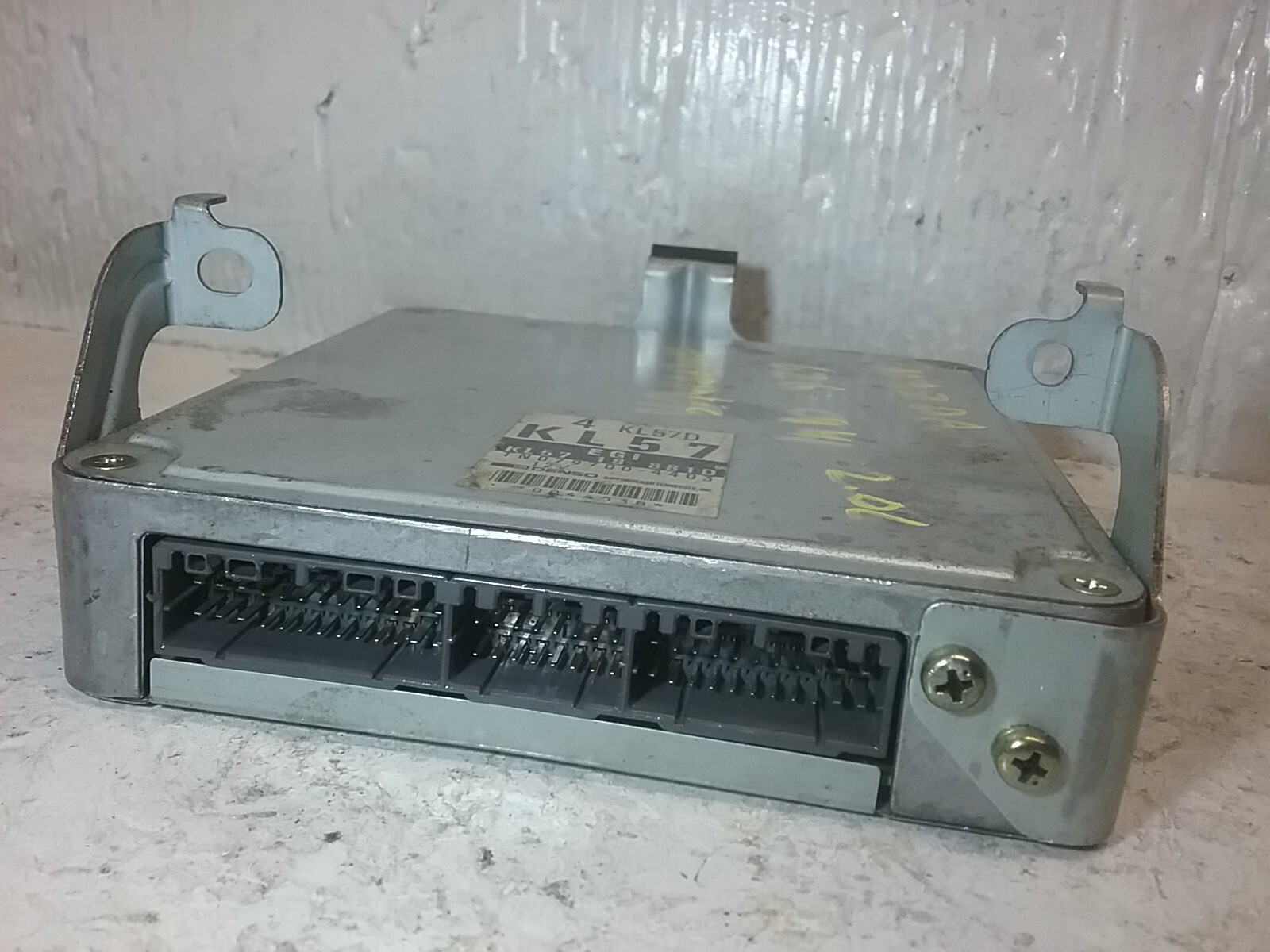 1994-1995 Mazda 626 2.0L Engine Computer Control Module TN079700-4403 (A7)