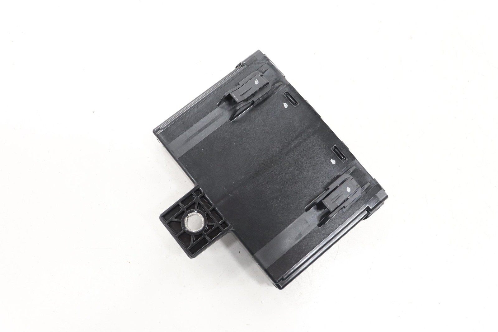 2020 – 2025 MAZDA CX-30 FRONT LEFT BODY CONTROL MODULE BCM UNIT OEM BDTS675L0G