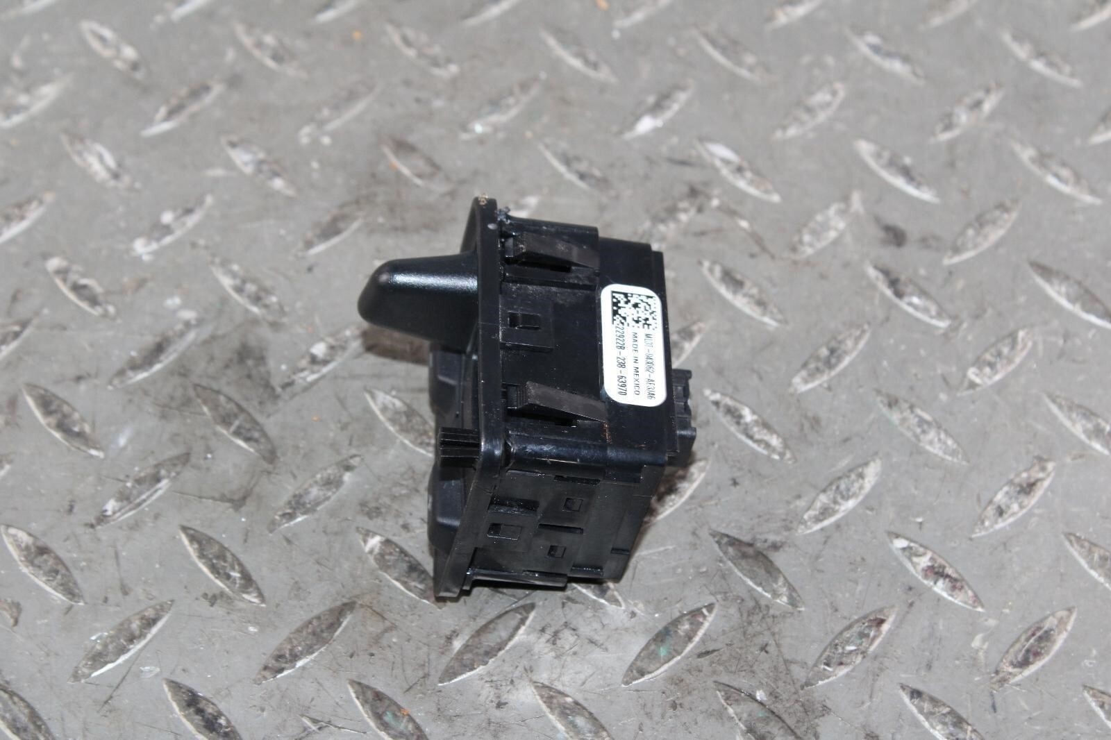 17-23 F350 Black Dashboard Center Dash Towing Trailer Brake Switch Factory OEM