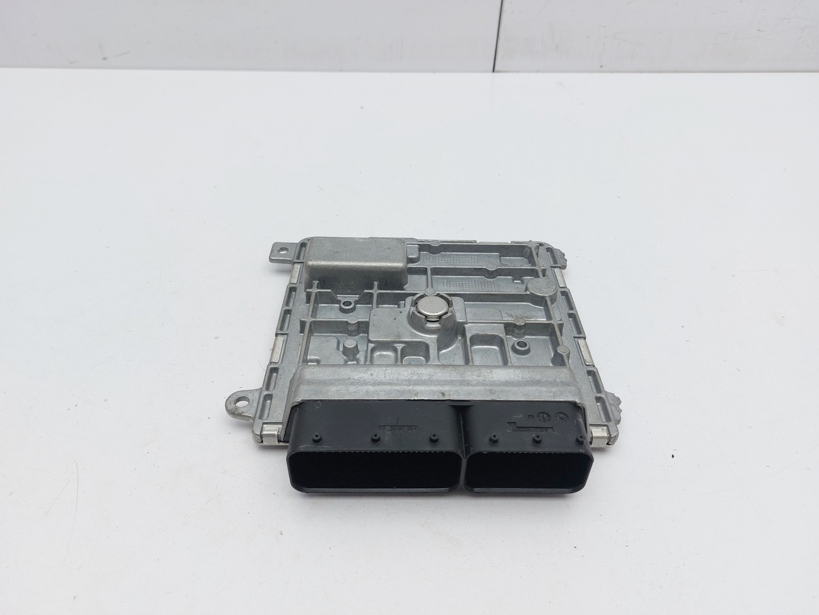MERCEDES-BENZ A CLASS W177 2018 ENGINE CONTROL MODULE 1.3 PETROL A2829003300