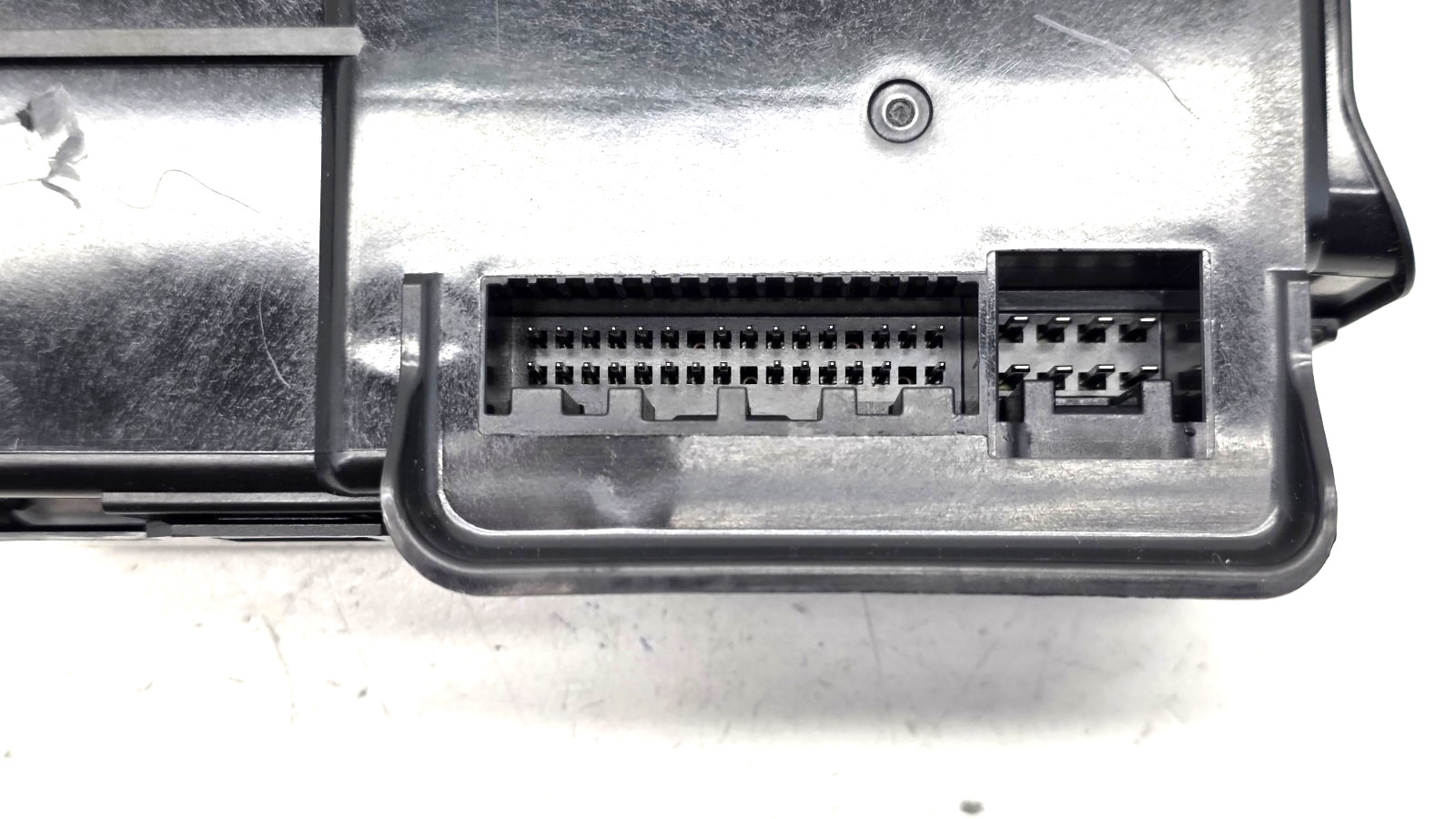 2020-2023 MAZDA CX-30 BCM BCU BODY COMPUTER CONTROL MODULE UNIT OEM BDTS67560D