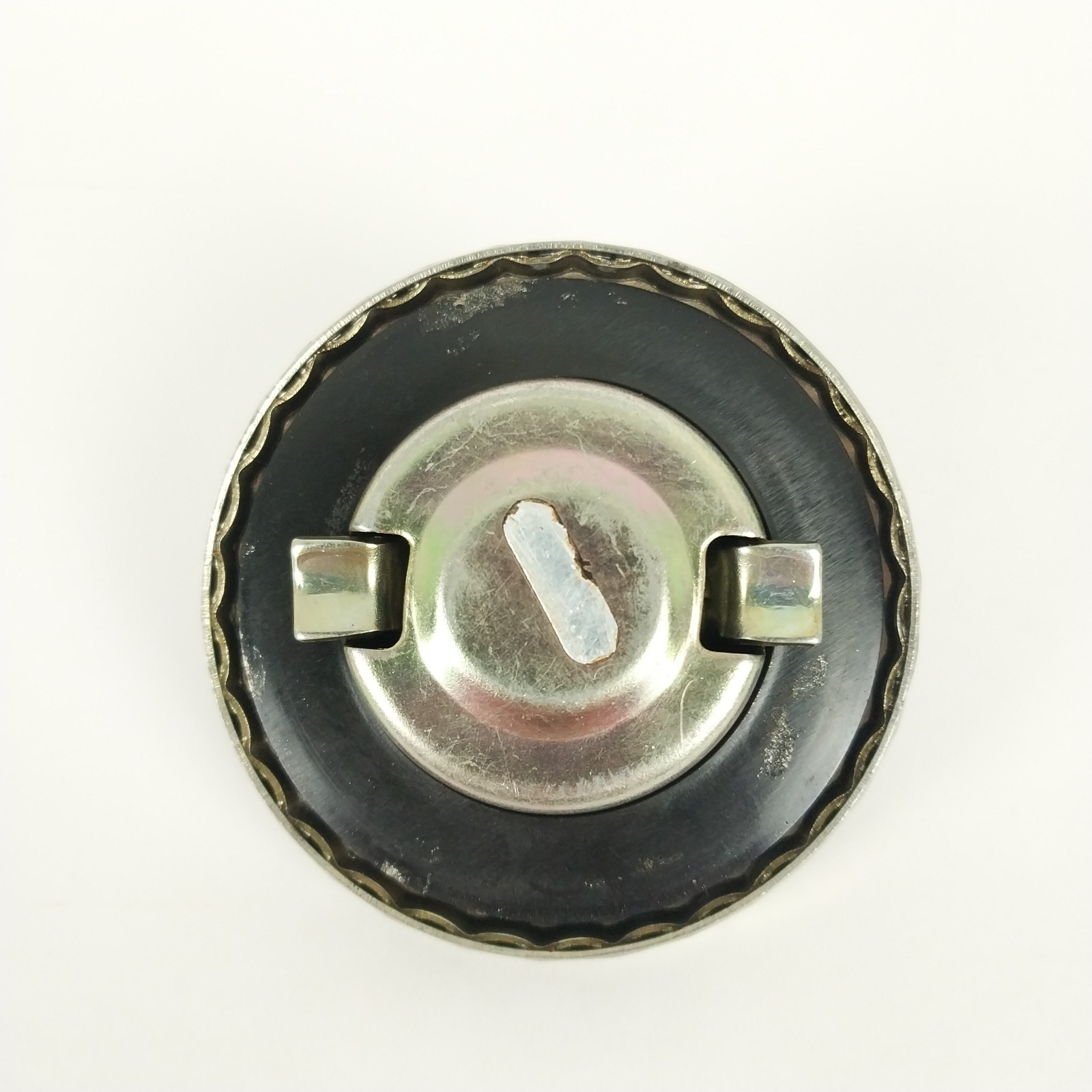 BMW E3 E9 E10 E12 E21 E23 E24 E28 E30 E32 E34 E36 Metal Engine Oil Cap