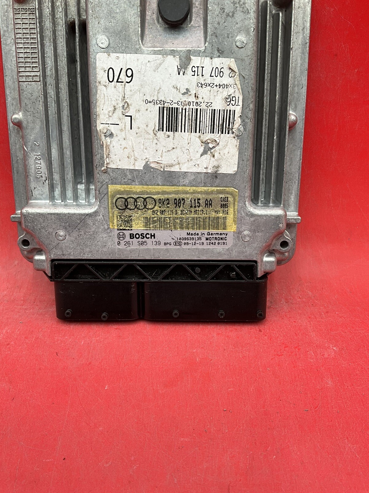 2010 Audi A4 A5 8K2 907 115 AA Computer Brain Engine Control ECU ECM EBX Module