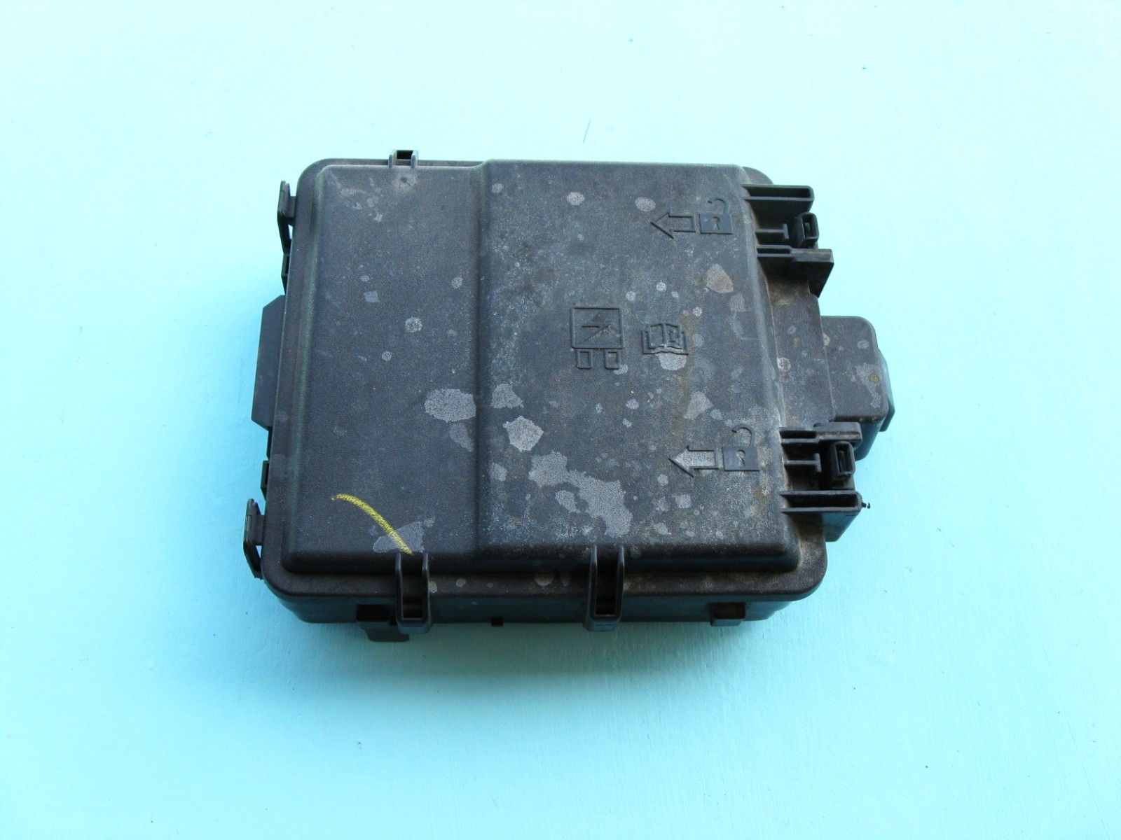20 21 22 FORD F-250 F-350 UNDER HOOD ENGINE BAY FUSE RELAY BOX LC3T-14D068-DAE