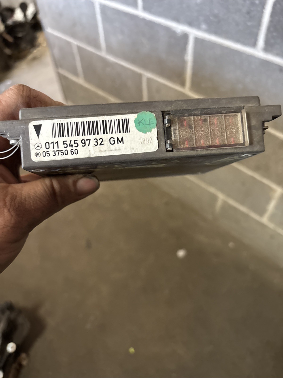 Mercedes R129 94-95 SL500,W124 under hood GM / Base ECU OE 1 Computer,0115459732