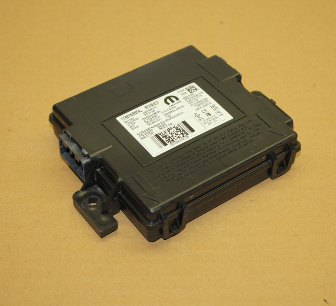 22-26 RAM PROMASTER 3500 2500 1500 KEYLESS ENTRY RECEIVER HUB CONTROL MODULE OEM