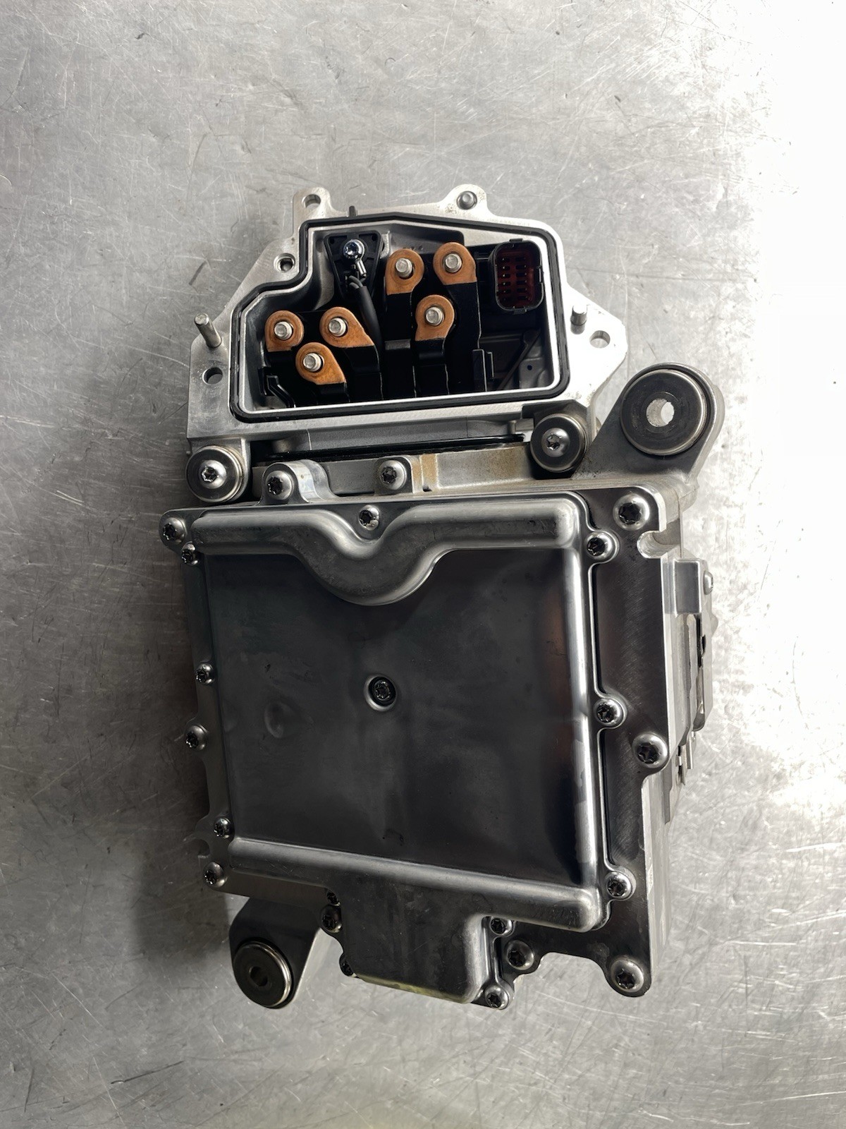 ✅ 2019 – 2025 MERCEDES E450 A238 STARTER GENERATOR CONTROL MODULE OEM 2561510002