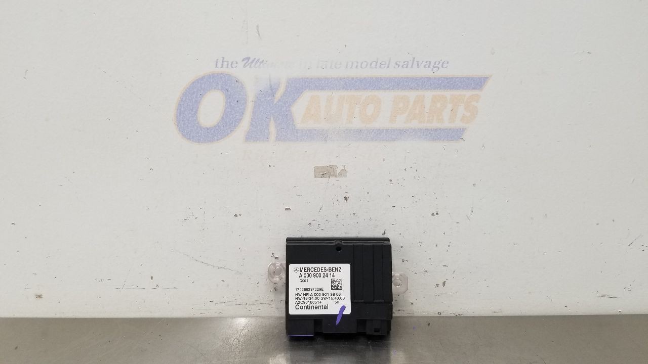 18 MERCEDES BENZ AMG C63S W205 FUEL PUMP CONTROL MODULE 0009002414
