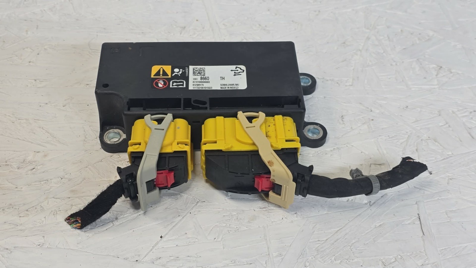2018 Chevrolet Malibu Genuine Control Module P/N 13518660 OEM Factory