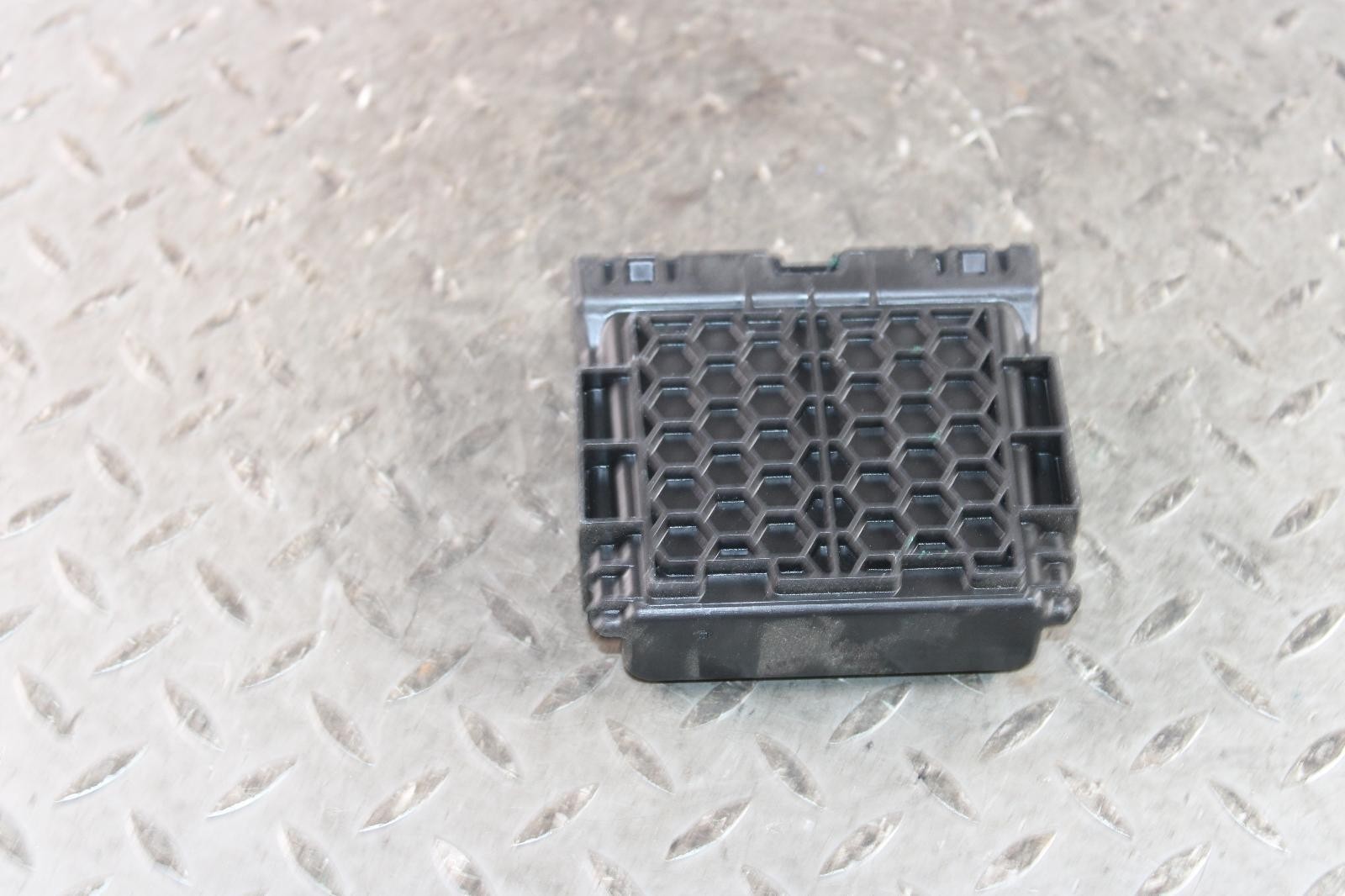 18-21 Traverse Electronic Network Gateway Data Control Module Unit OEM Factory
